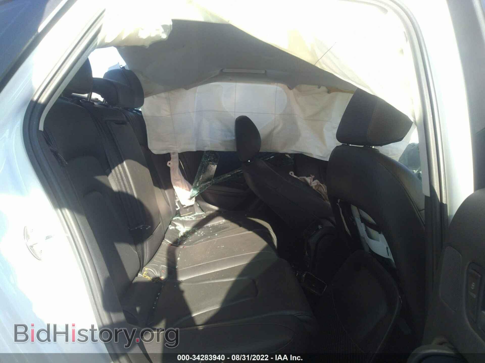 2011 AUDI A4 - VIN: WAUEFBFL5BN027666 - Фото 8