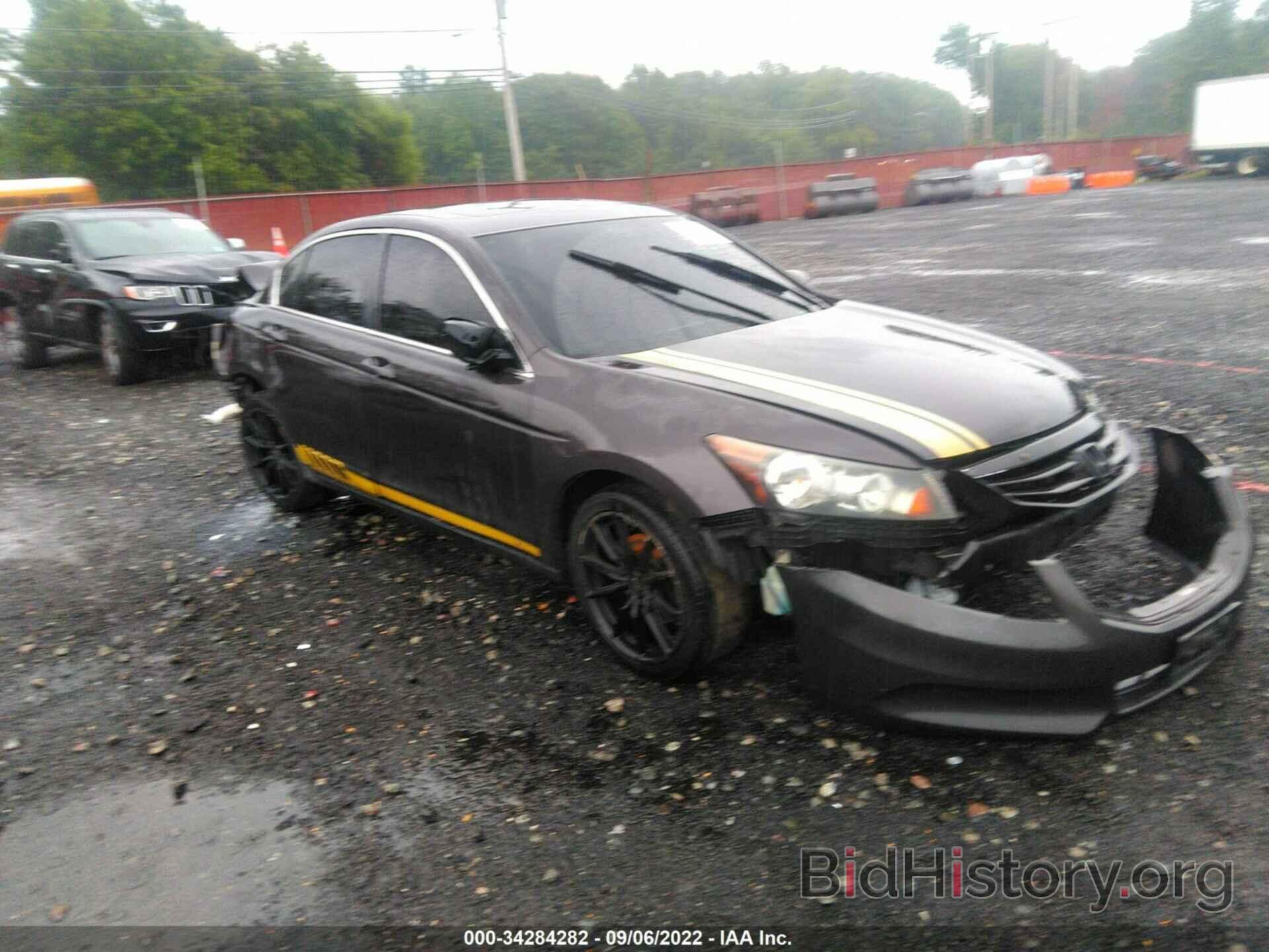 Photo 1HGCP2F81BA129767 - HONDA ACCORD SDN 2011