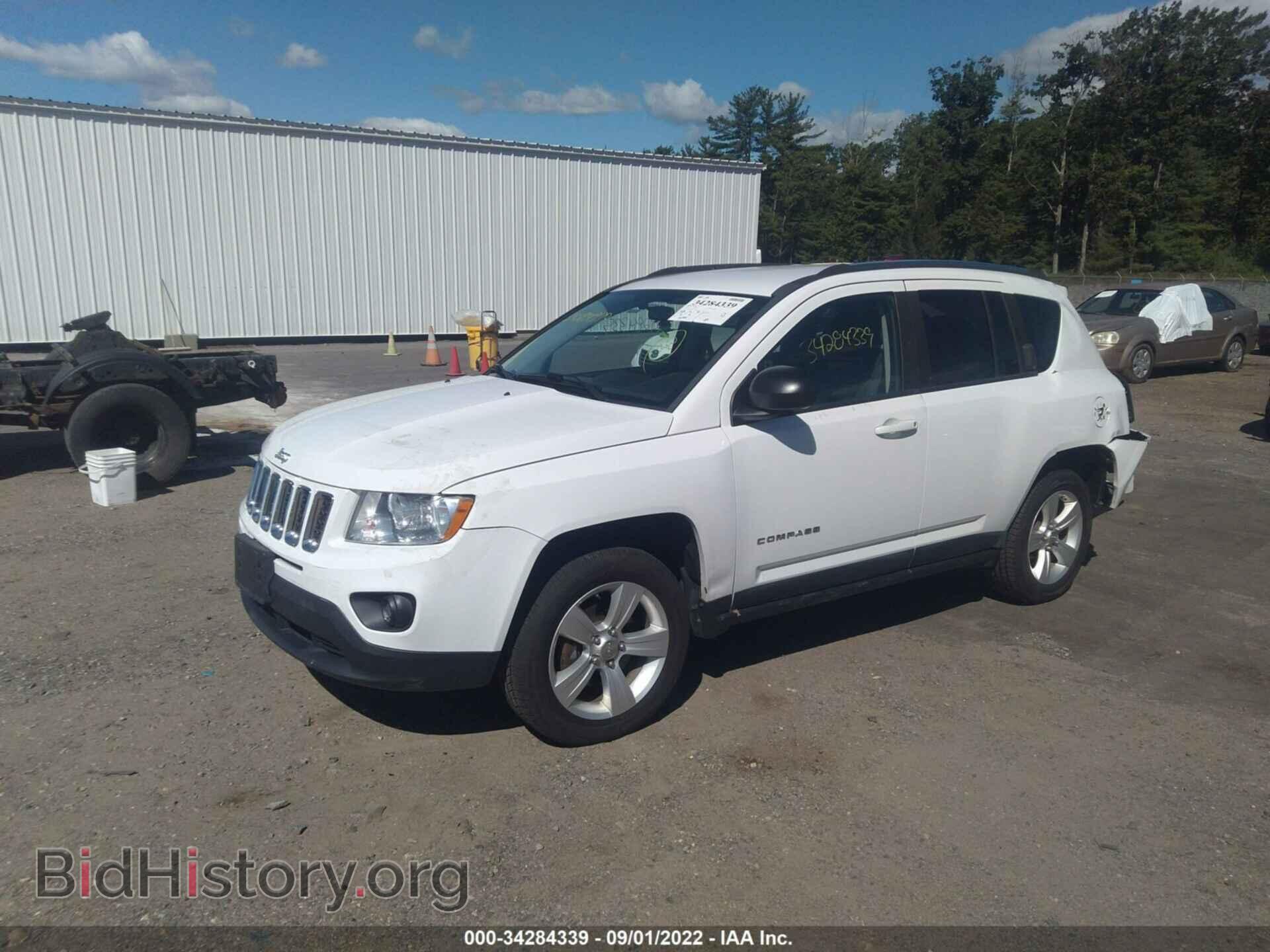2011 JEEP COMPASS - VIN: 1J4NF1FB7BD210829 - Фото 2