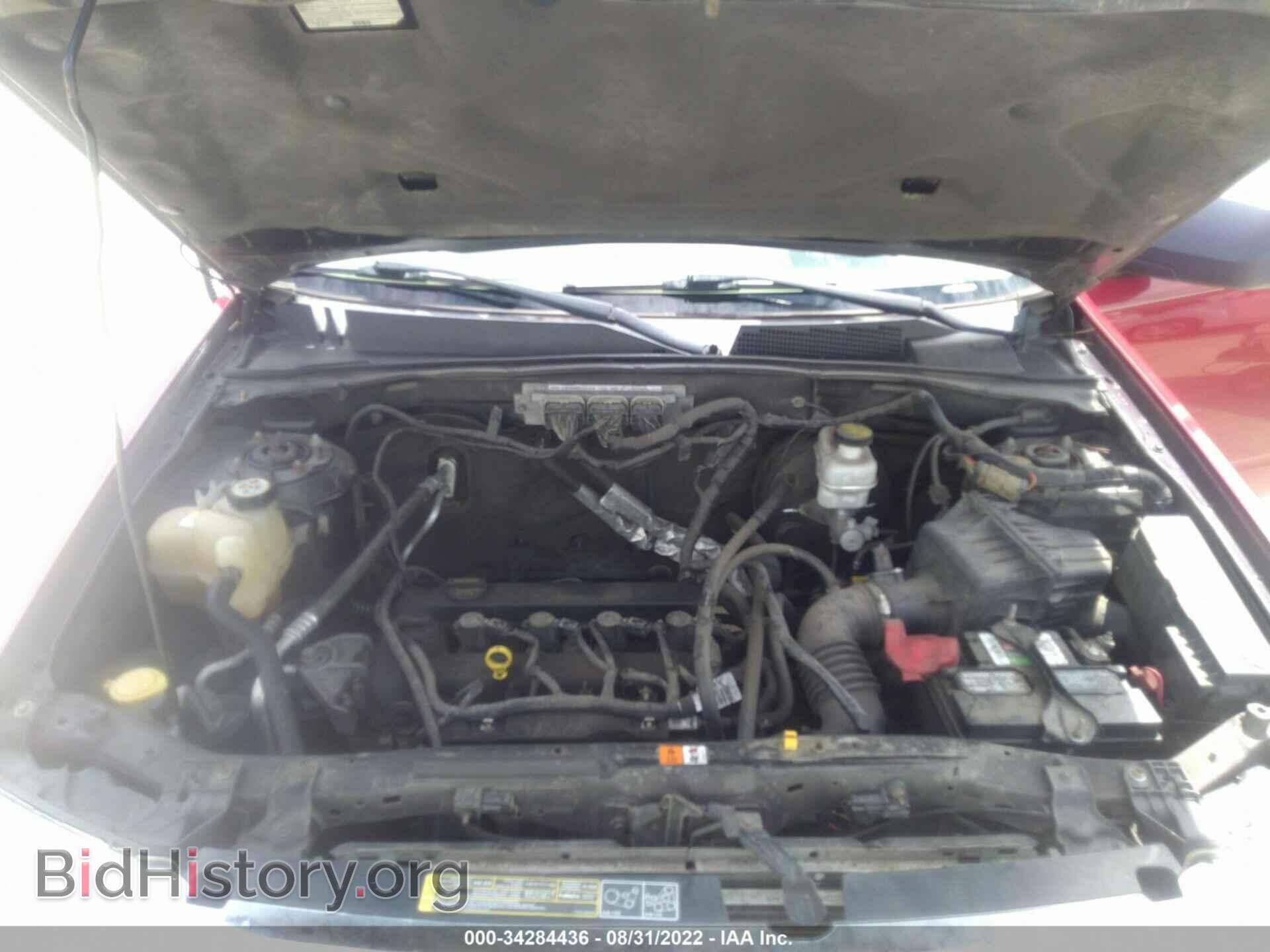 2011 FORD ESCAPE - VIN: 1FMCU0D77BKA76195 - Фото 10