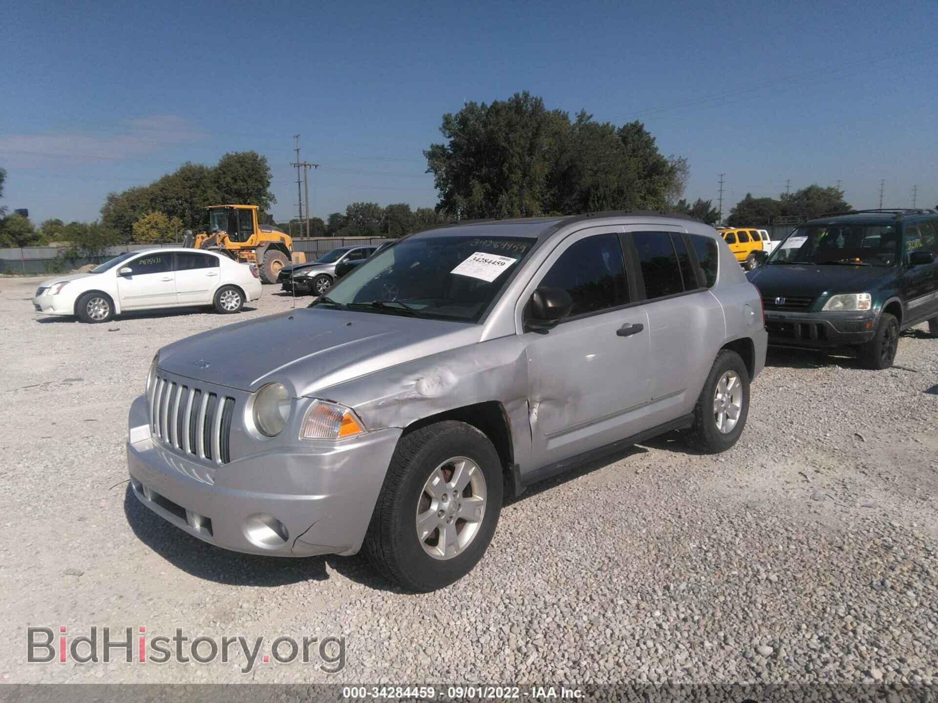2008 JEEP COMPASS - VIN: 1J8FF47W28D725252 - Фото 2