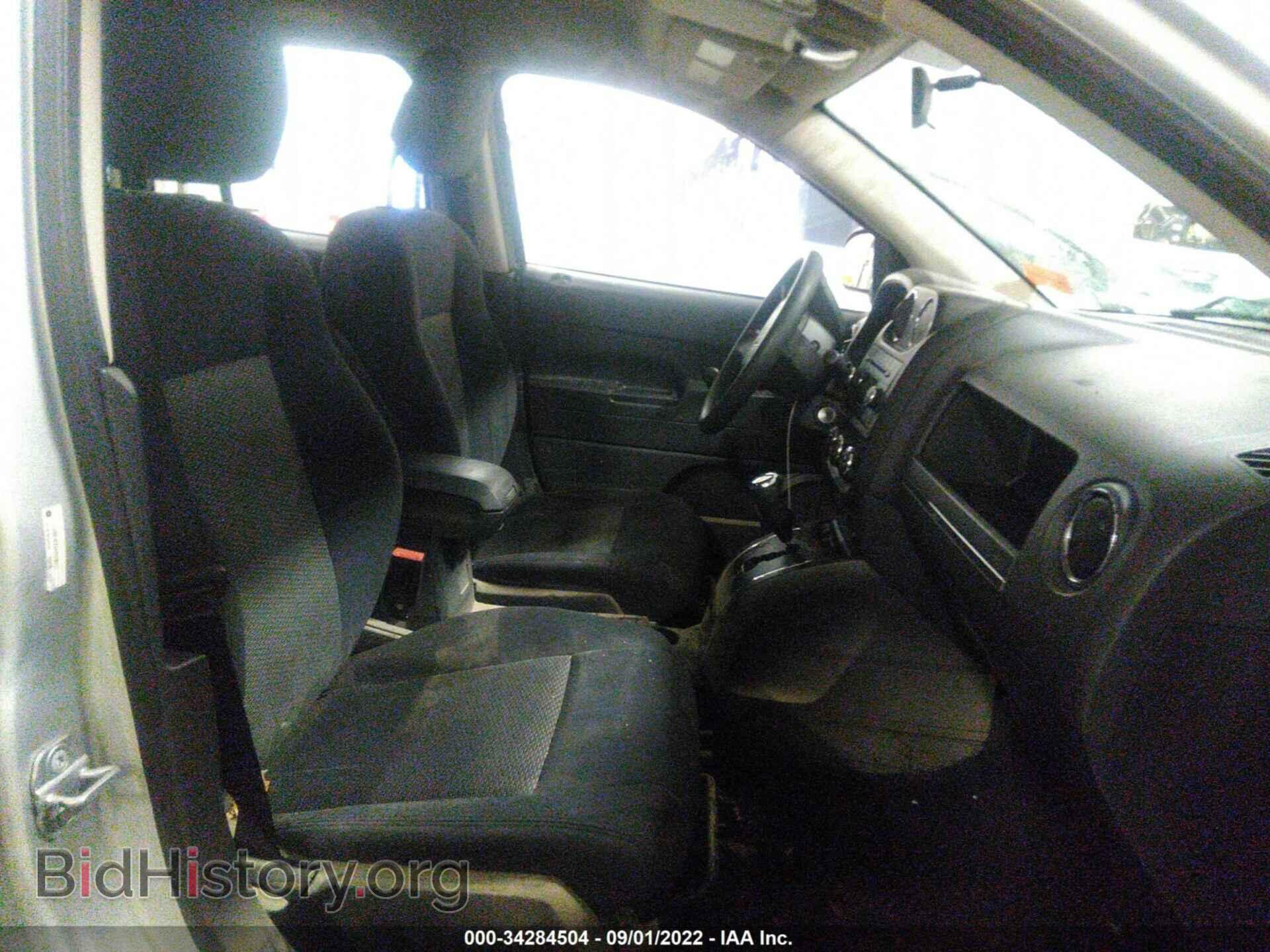 2010 JEEP COMPASS - VIN: 1J4NF4FB2AD510911 - Фото 5