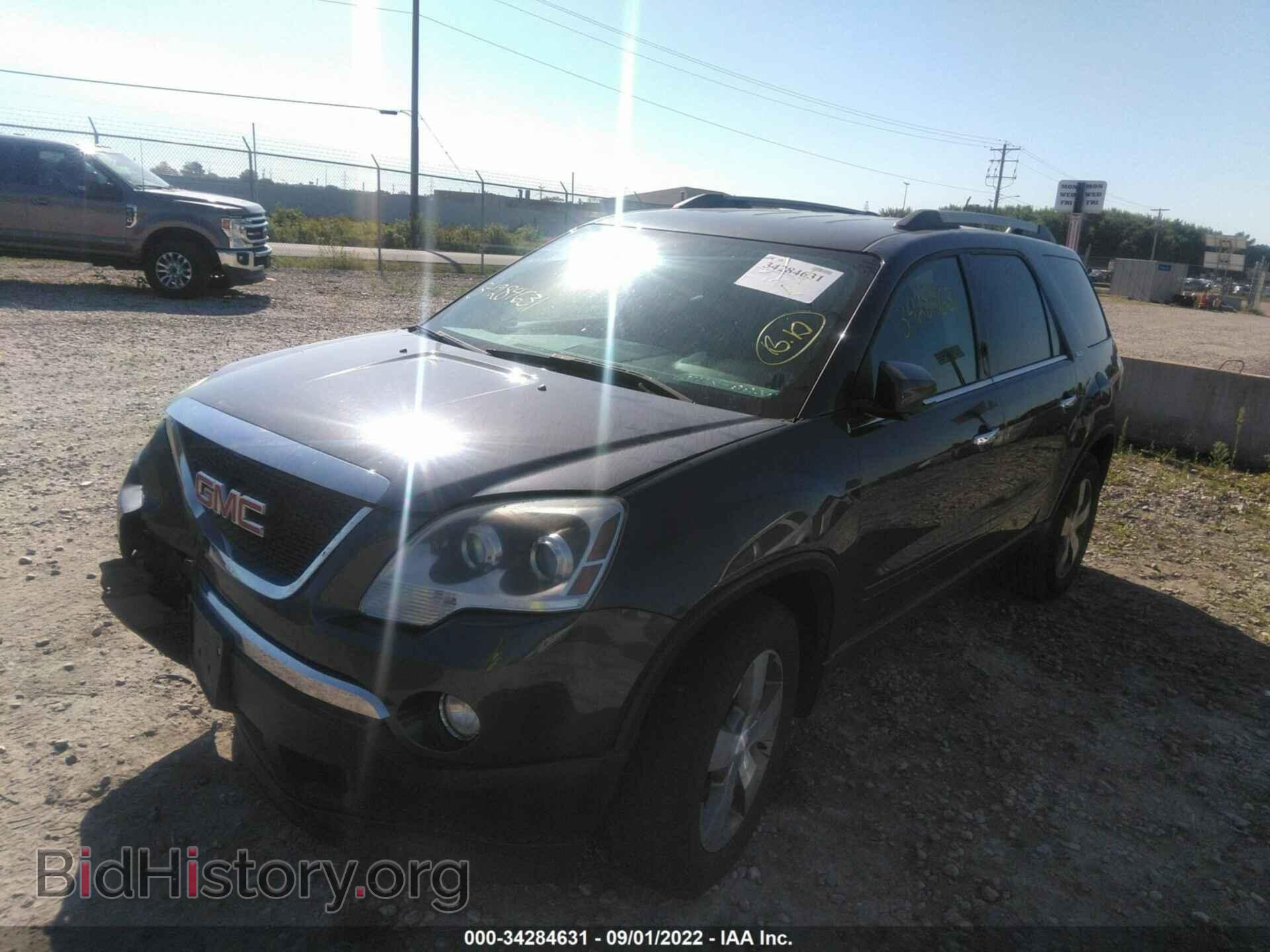 2011 GMC ACADIA - VIN: 1GKKRRED8BJ193045 - Photo 2