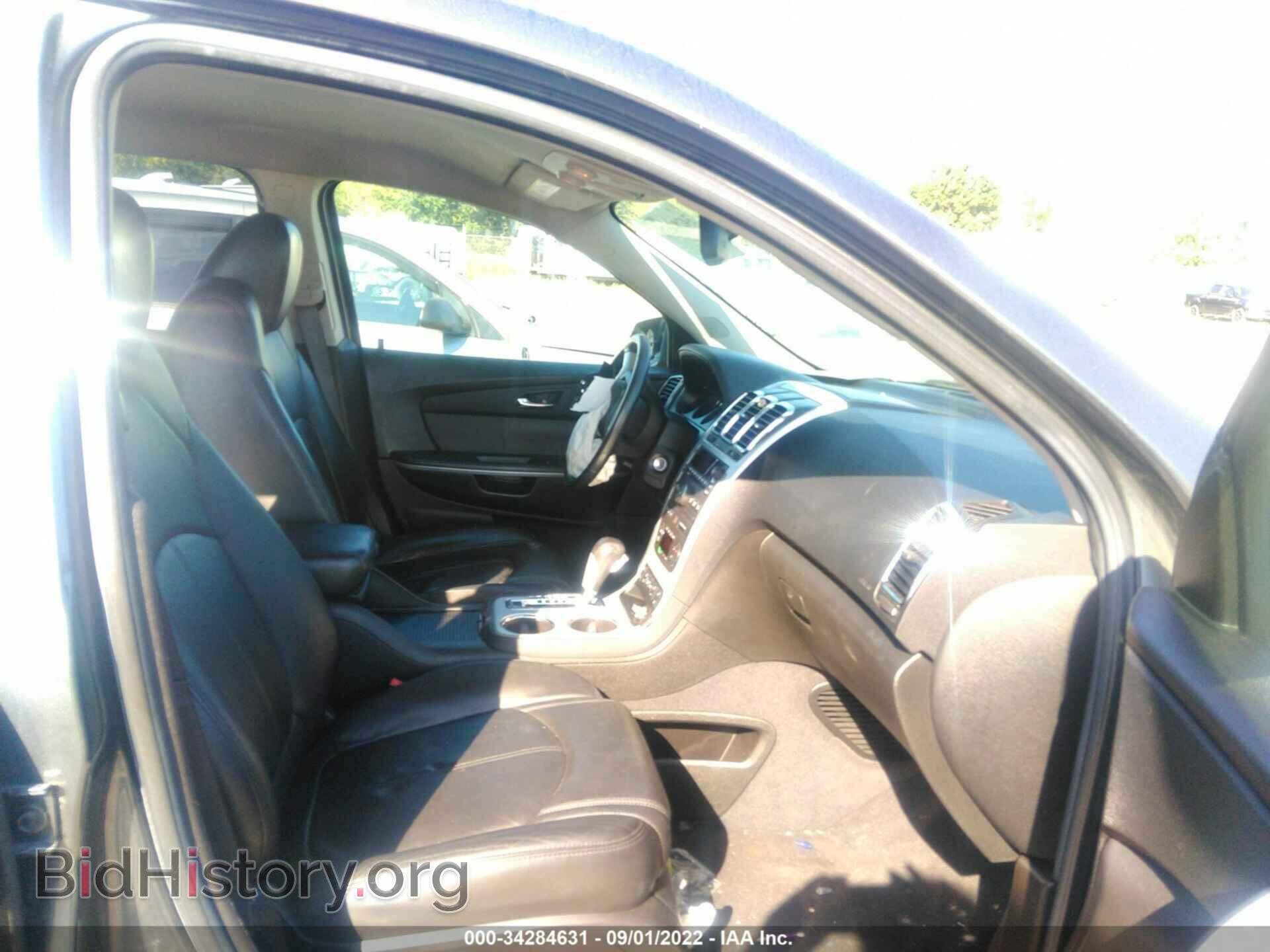 2011 GMC ACADIA - VIN: 1GKKRRED8BJ193045 - Photo 5