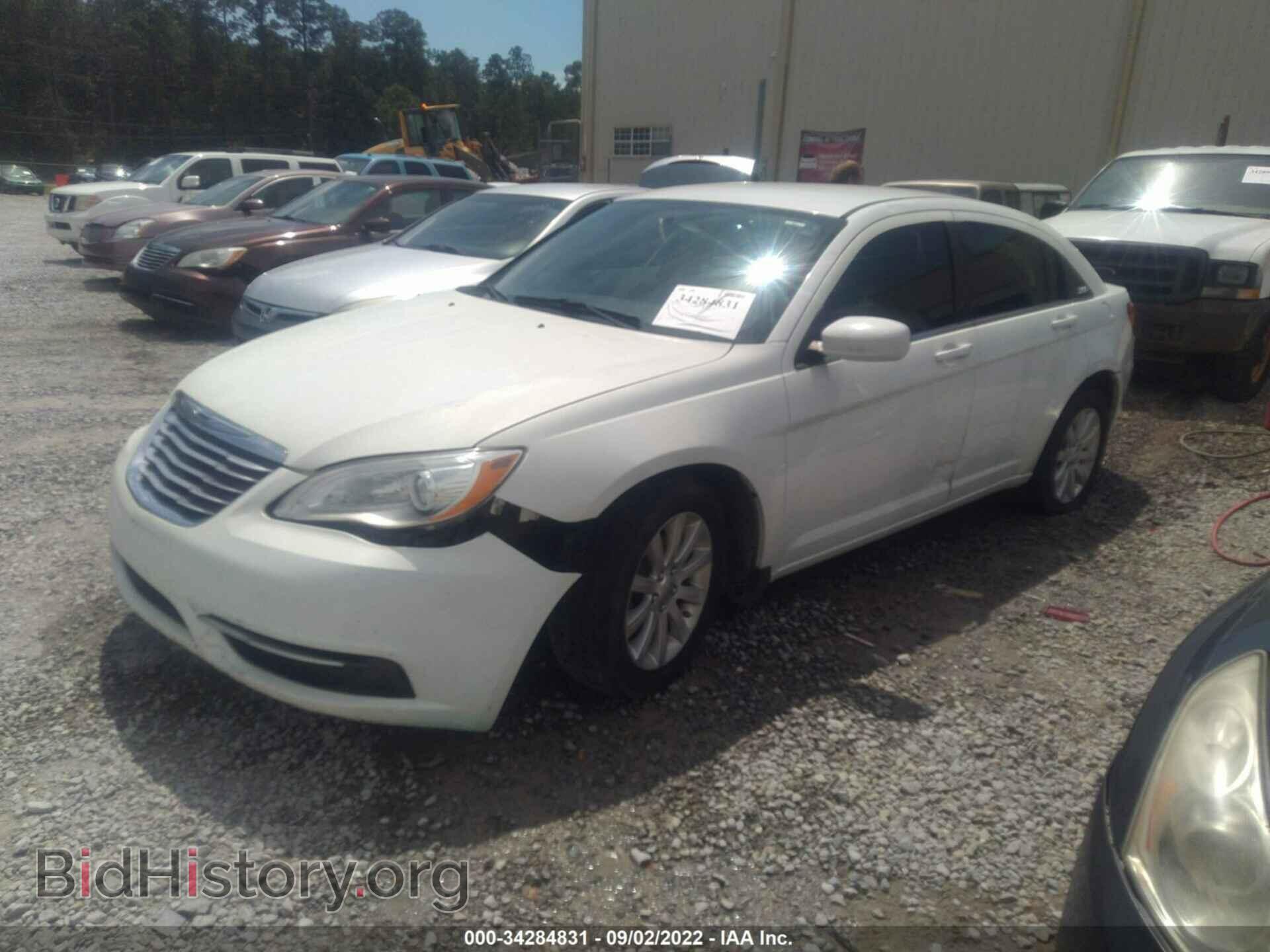 2012 CHRYSLER 200 - VIN: 1C3CCBBG9CN277011 - Фото 2
