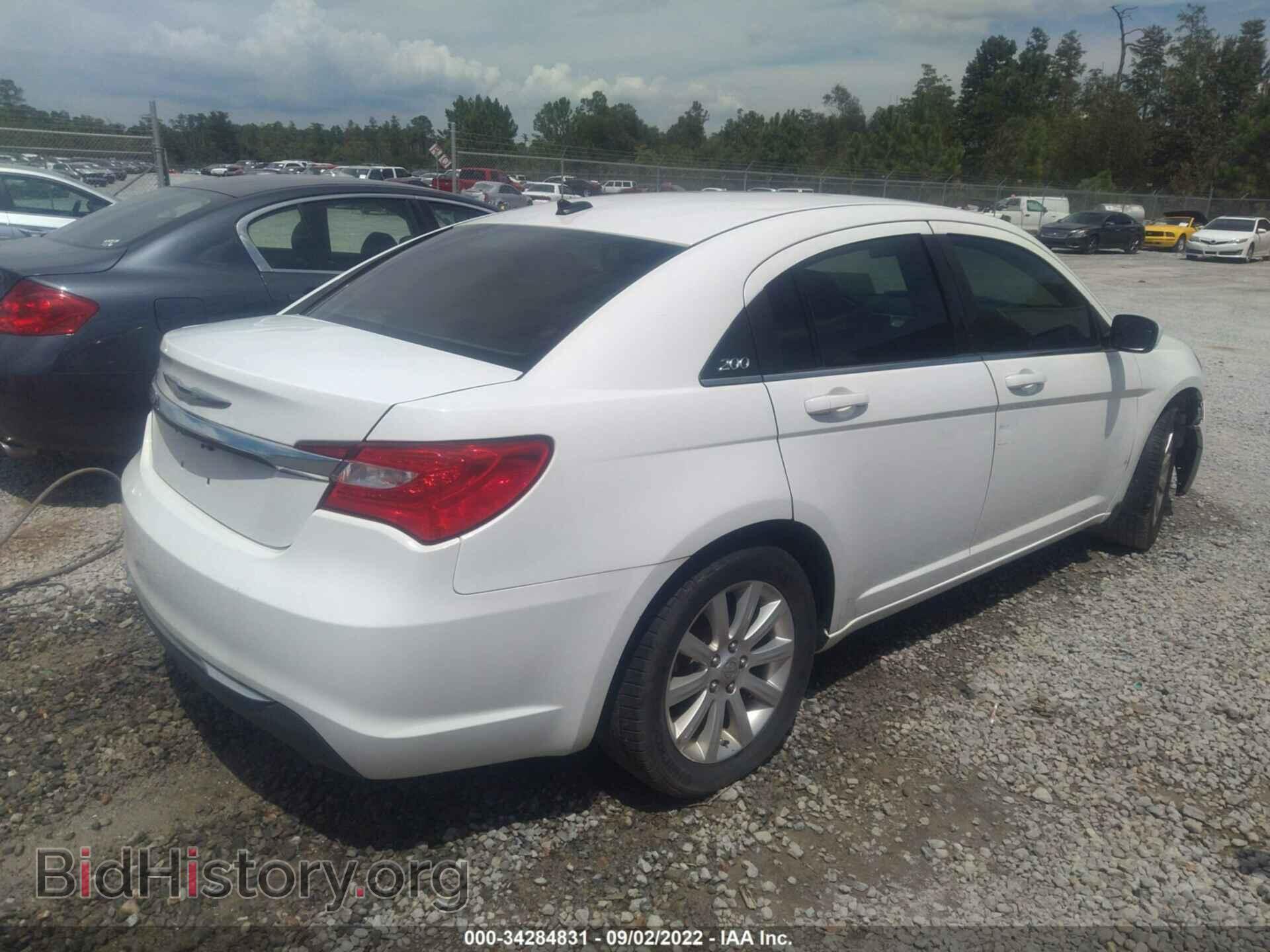 2012 CHRYSLER 200 - VIN: 1C3CCBBG9CN277011 - Фото 4