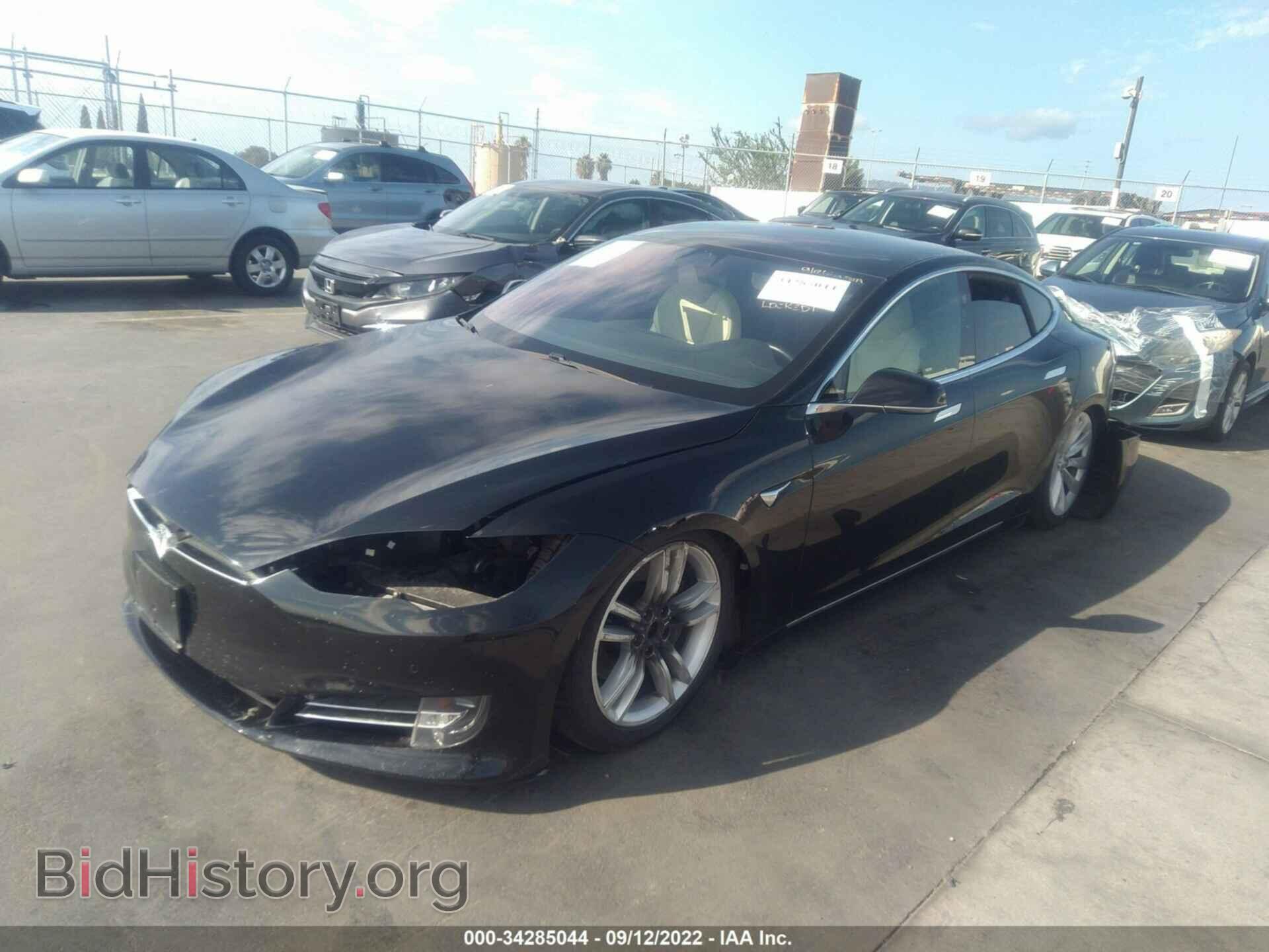 2020 TESLA MODEL S - VIN: 5YJSA1E29LF363196 - Фото 2