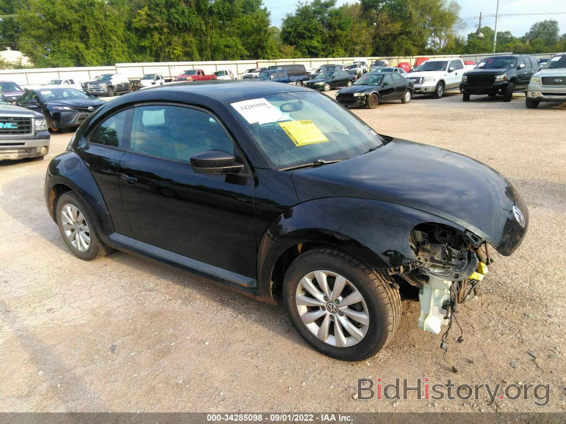 Photo 3VWFP7AT7DM618360 - VOLKSWAGEN BEETLE COUPE 2013