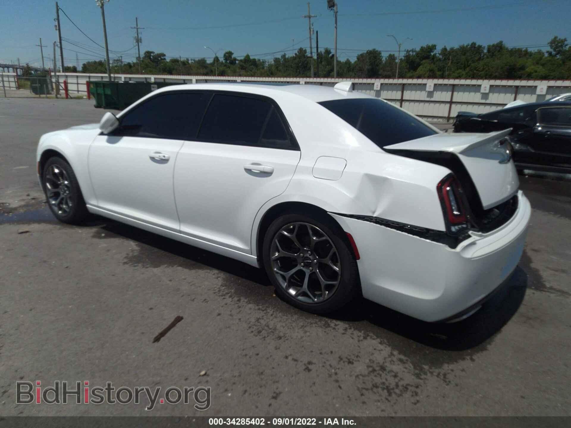 2016 CHRYSLER 300 - VIN: 2C3CCABG7GH141386 - Фото 3