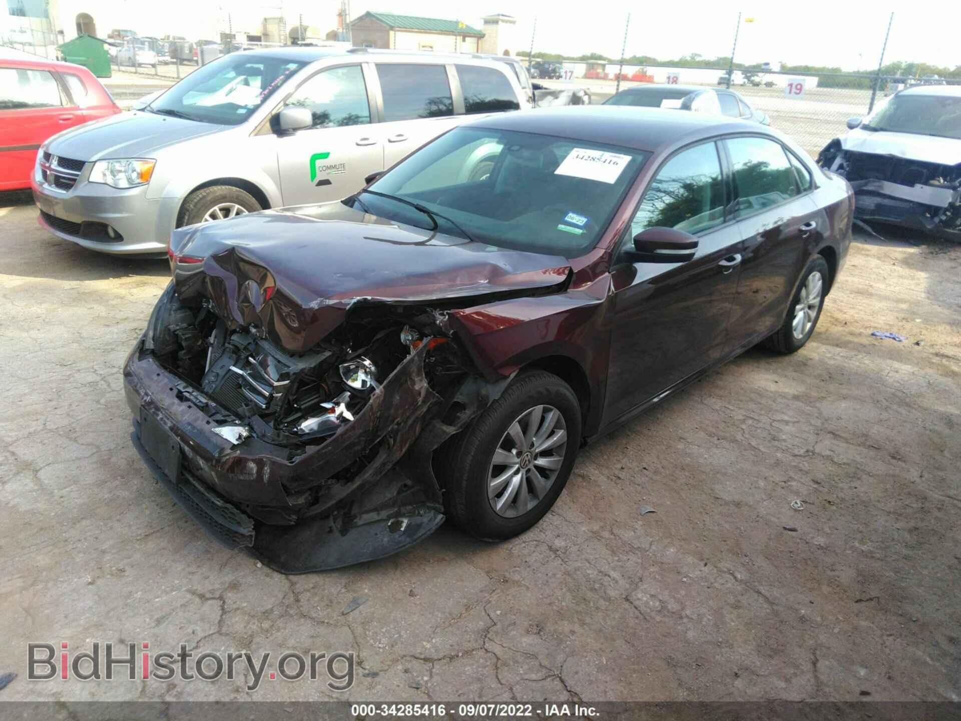 2013 VOLKSWAGEN PASSAT - VIN: 1VWAP7A32DC067766 - Фото 2