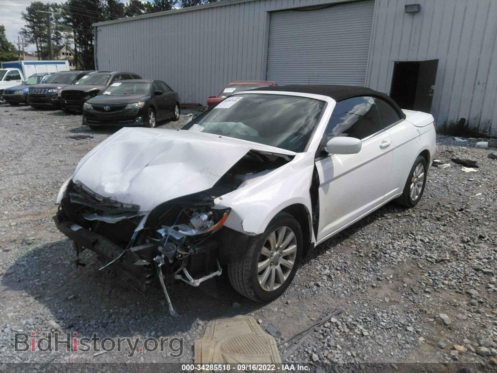 2012 CHRYSLER 200 - VIN: 1C3BCBEB7CN139057 - Фото 2
