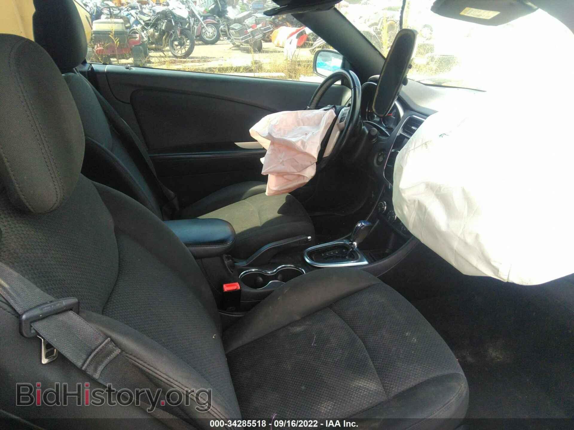 2012 CHRYSLER 200 - VIN: 1C3BCBEB7CN139057 - Фото 5