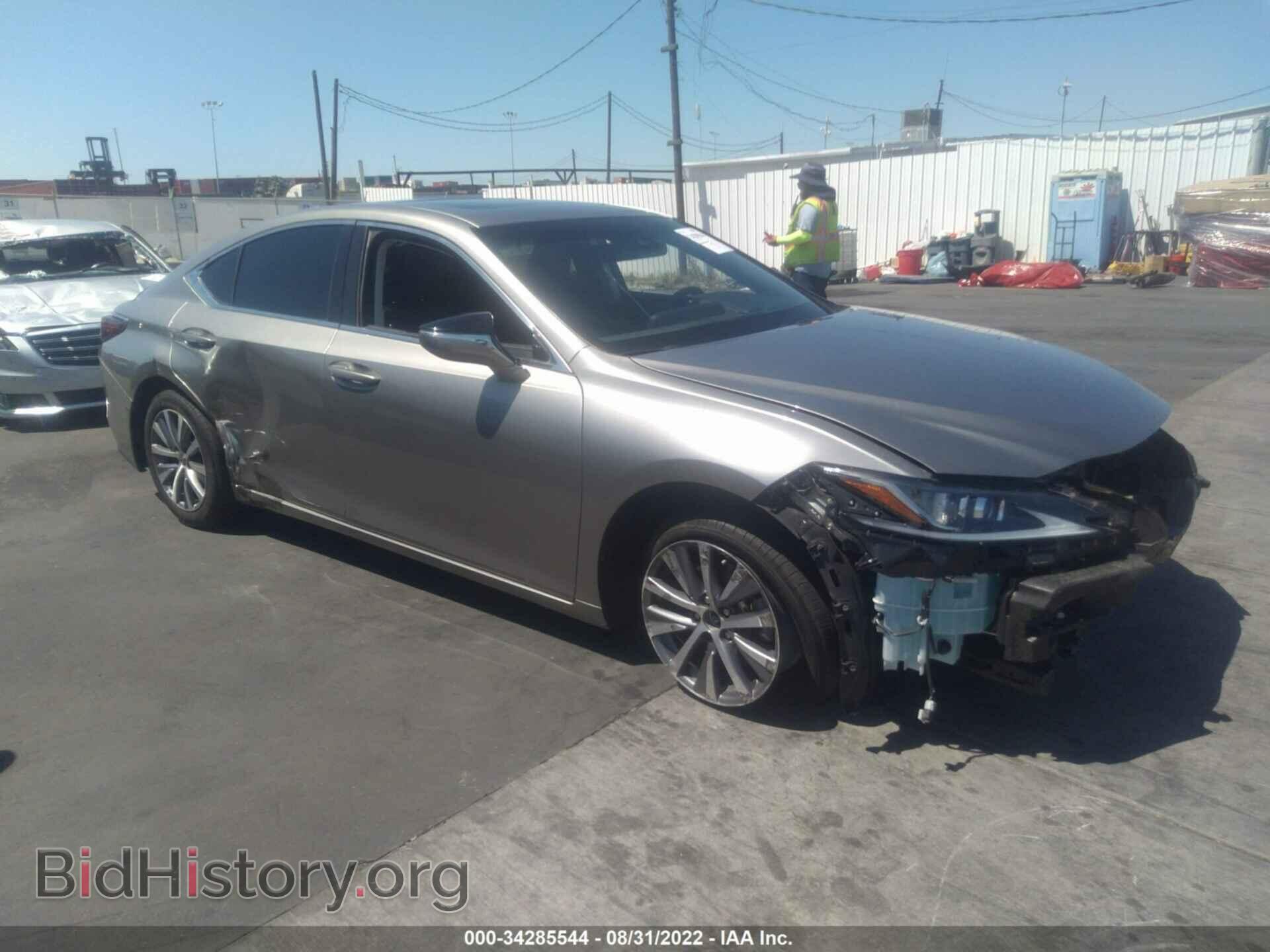 Фотография 58ACZ1B1XLU070590 - LEXUS ES 2020