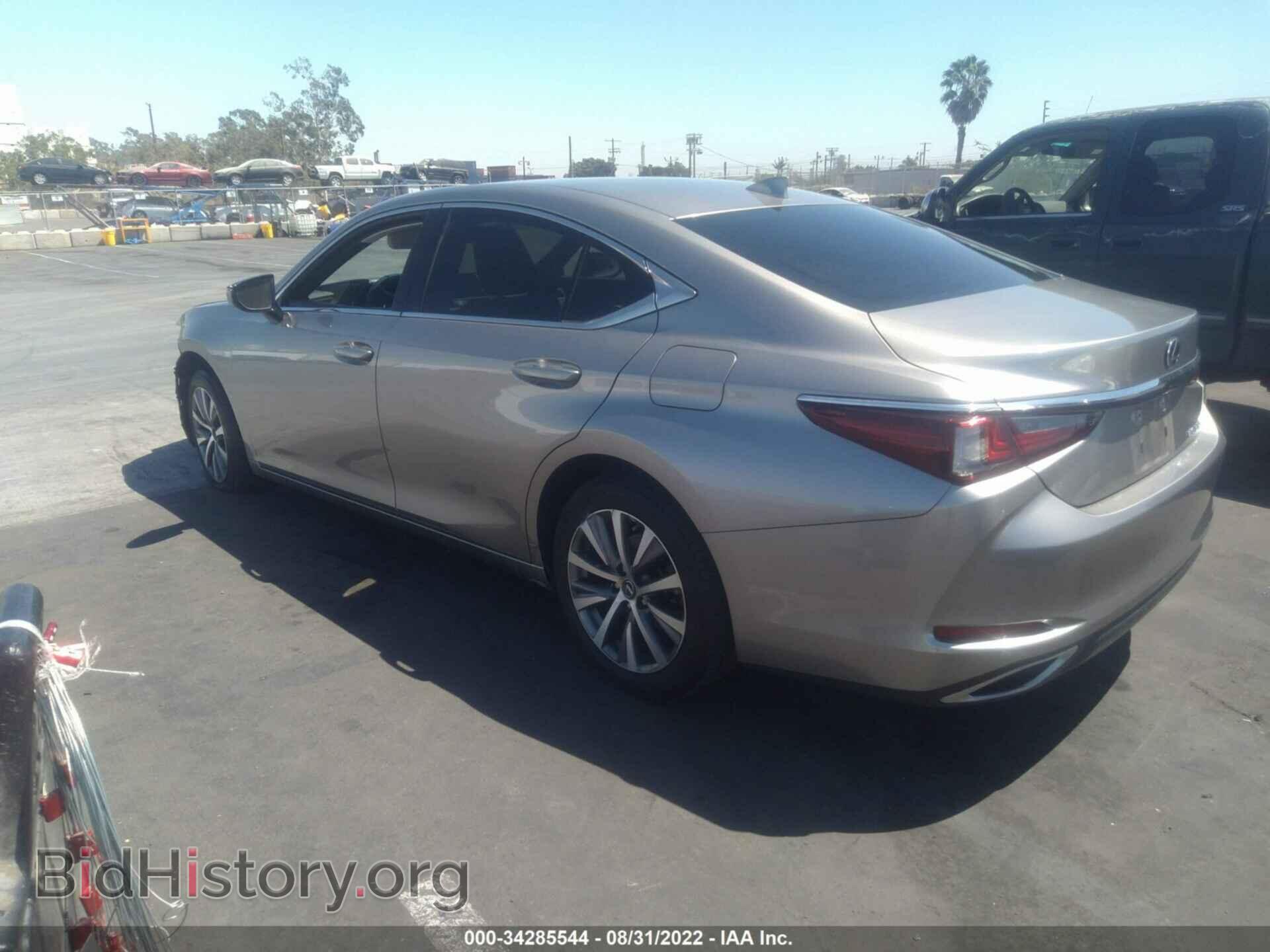 2020 LEXUS ES - VIN: 58ACZ1B1XLU070590 - Фото 3