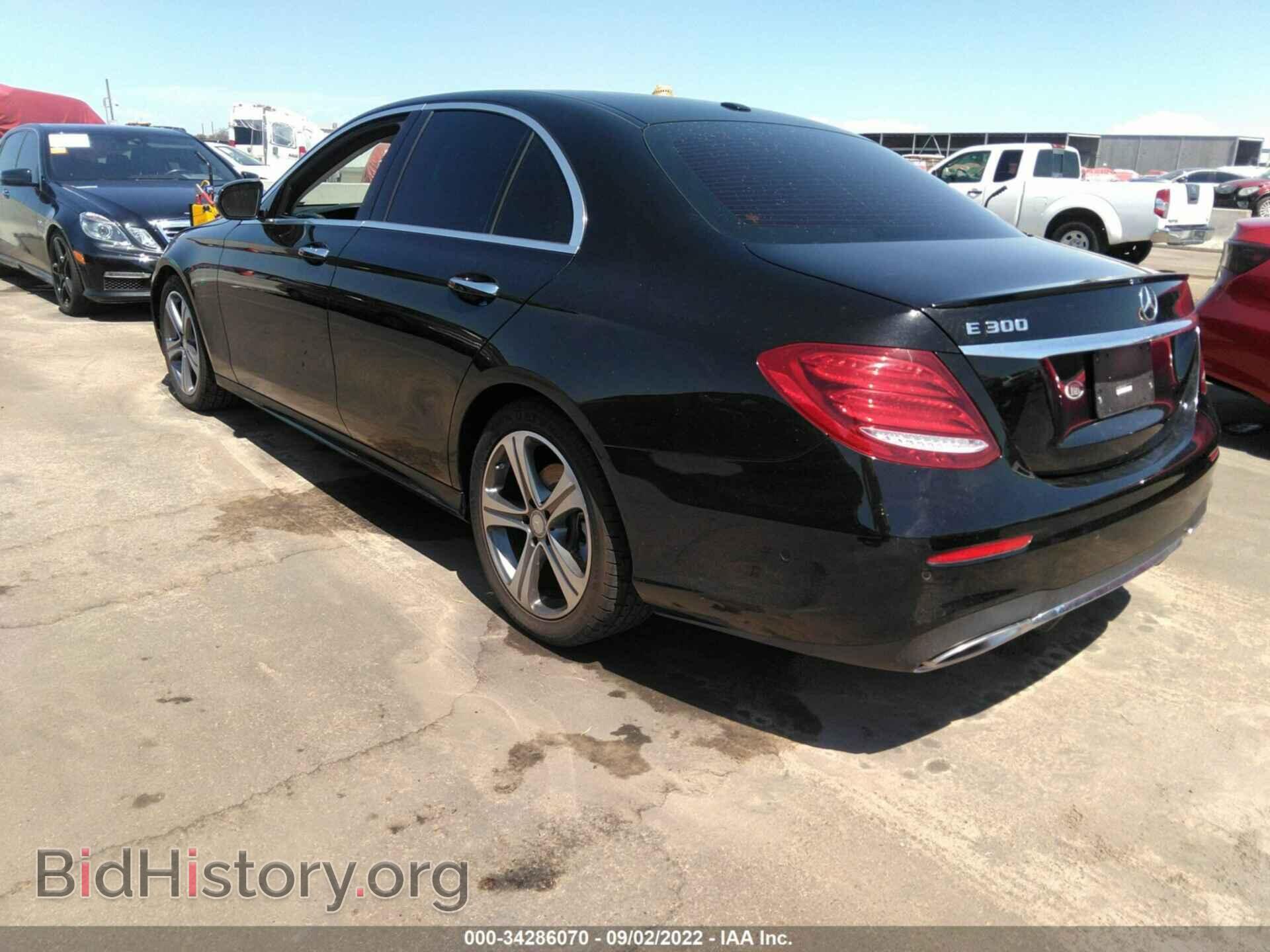 2017 MERCEDES-BENZ E-CLASS - VIN: WDDZF4JB8HA212444 - Фото 3