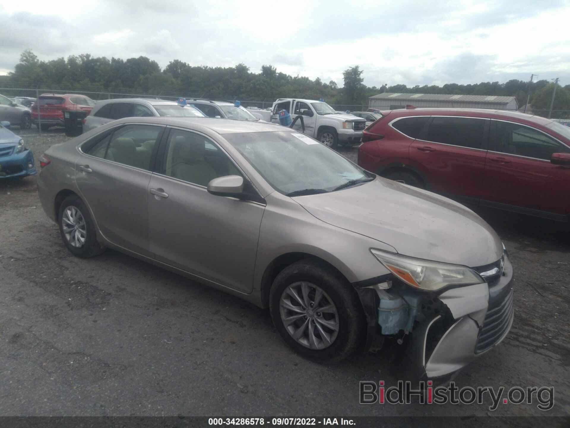 Photo 4T4BF1FK5FR461705 - TOYOTA CAMRY 2015
