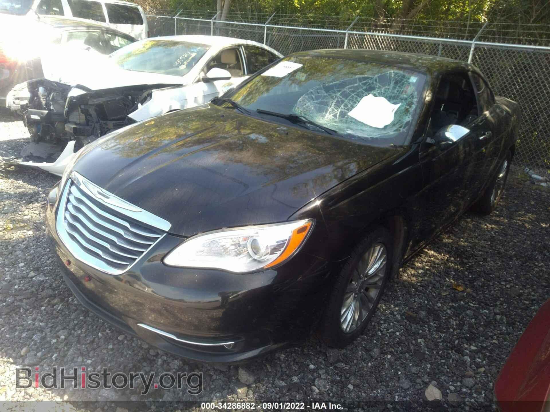 2013 CHRYSLER 200 - VIN: 1C3BCBFG0DN676848 - Фото 2
