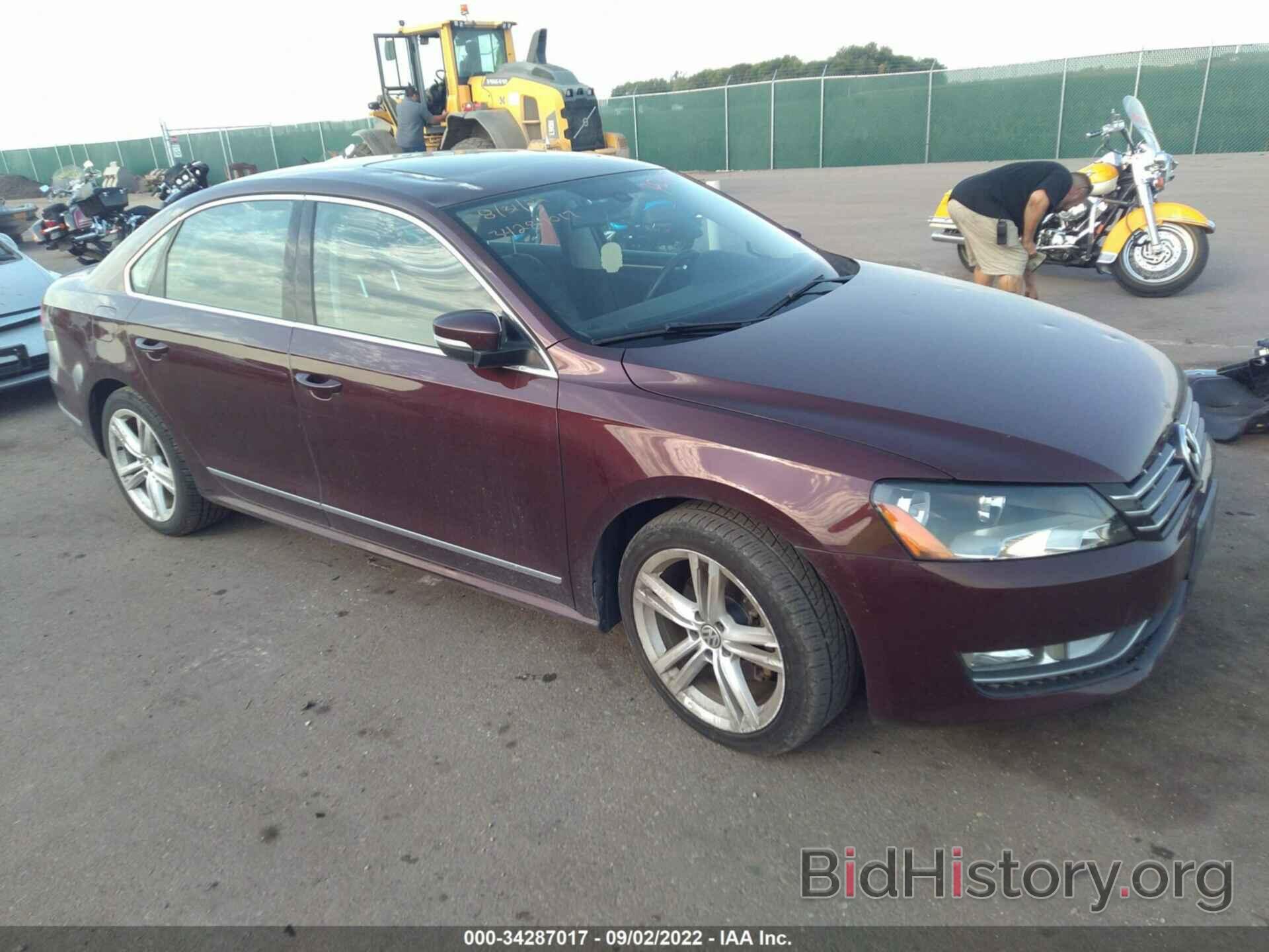 Photo 1VWCN7A30DC137411 - VOLKSWAGEN PASSAT 2013