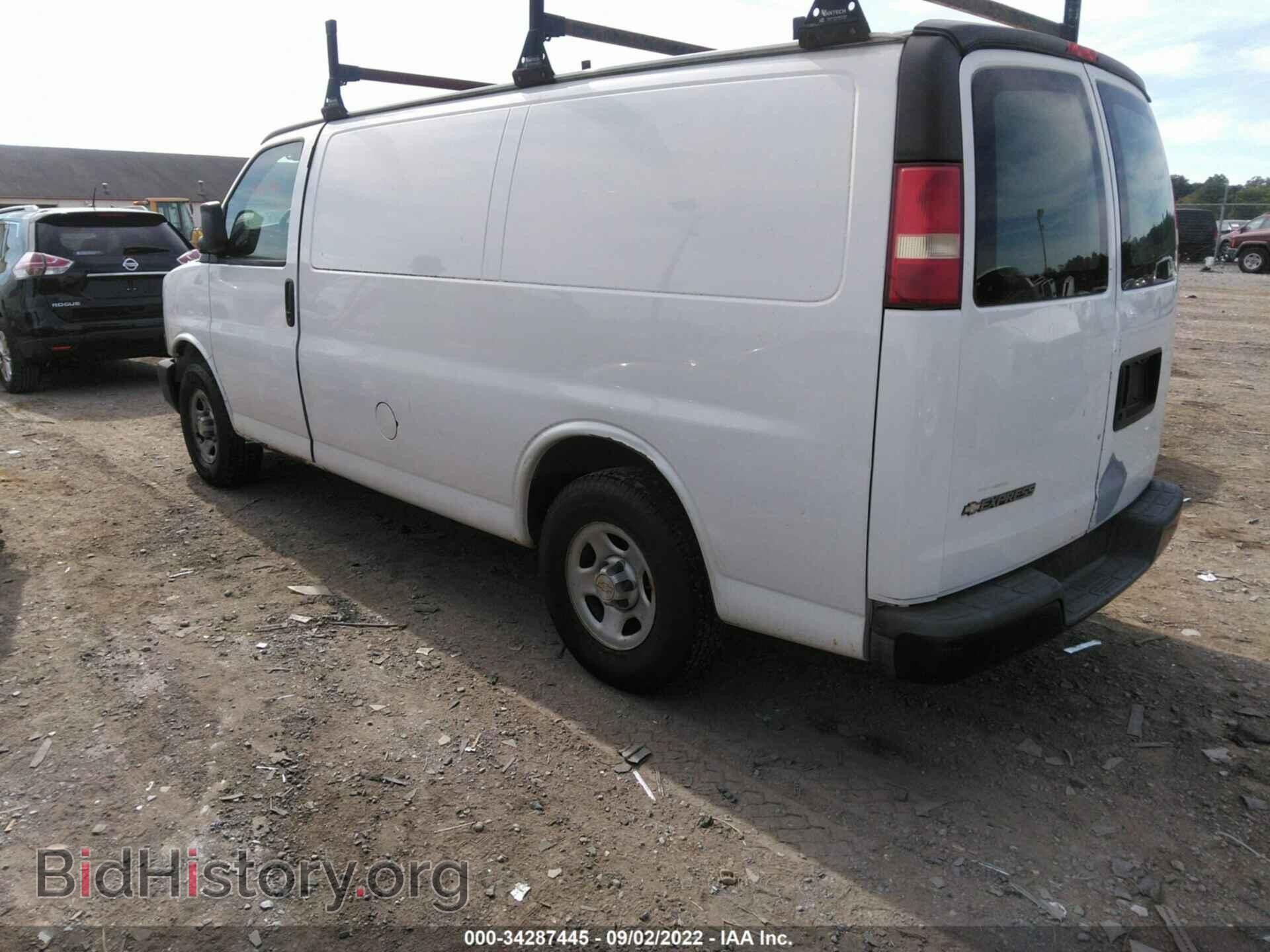 2007 CHEVROLET EXPRESS CARGO VAN - VIN: 1GCFG15X571243213 - Фото 3