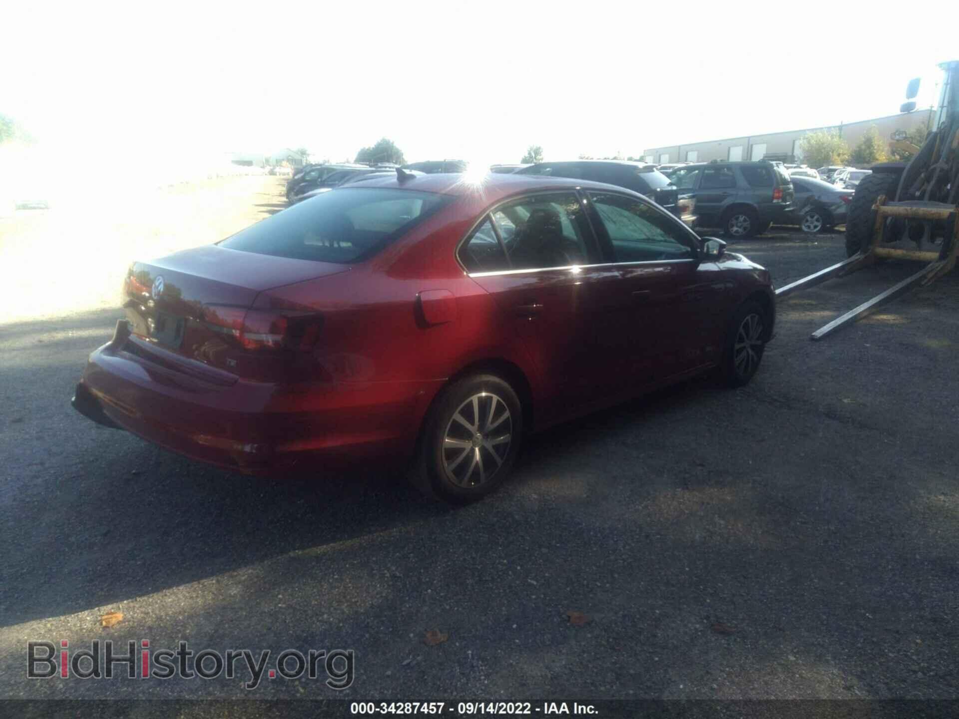 2017 VOLKSWAGEN JETTA - VIN: 3VWDB7AJ7HM412594 - Фото 4
