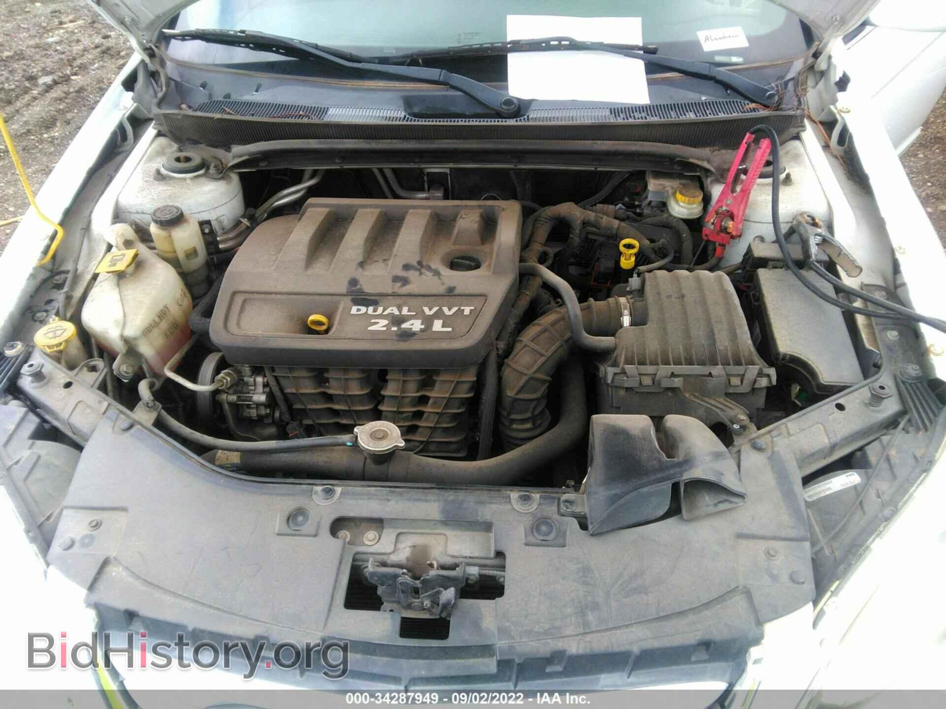 2013 CHRYSLER 200 - VIN: 1C3CCBAB0DN706074 - Фото 10