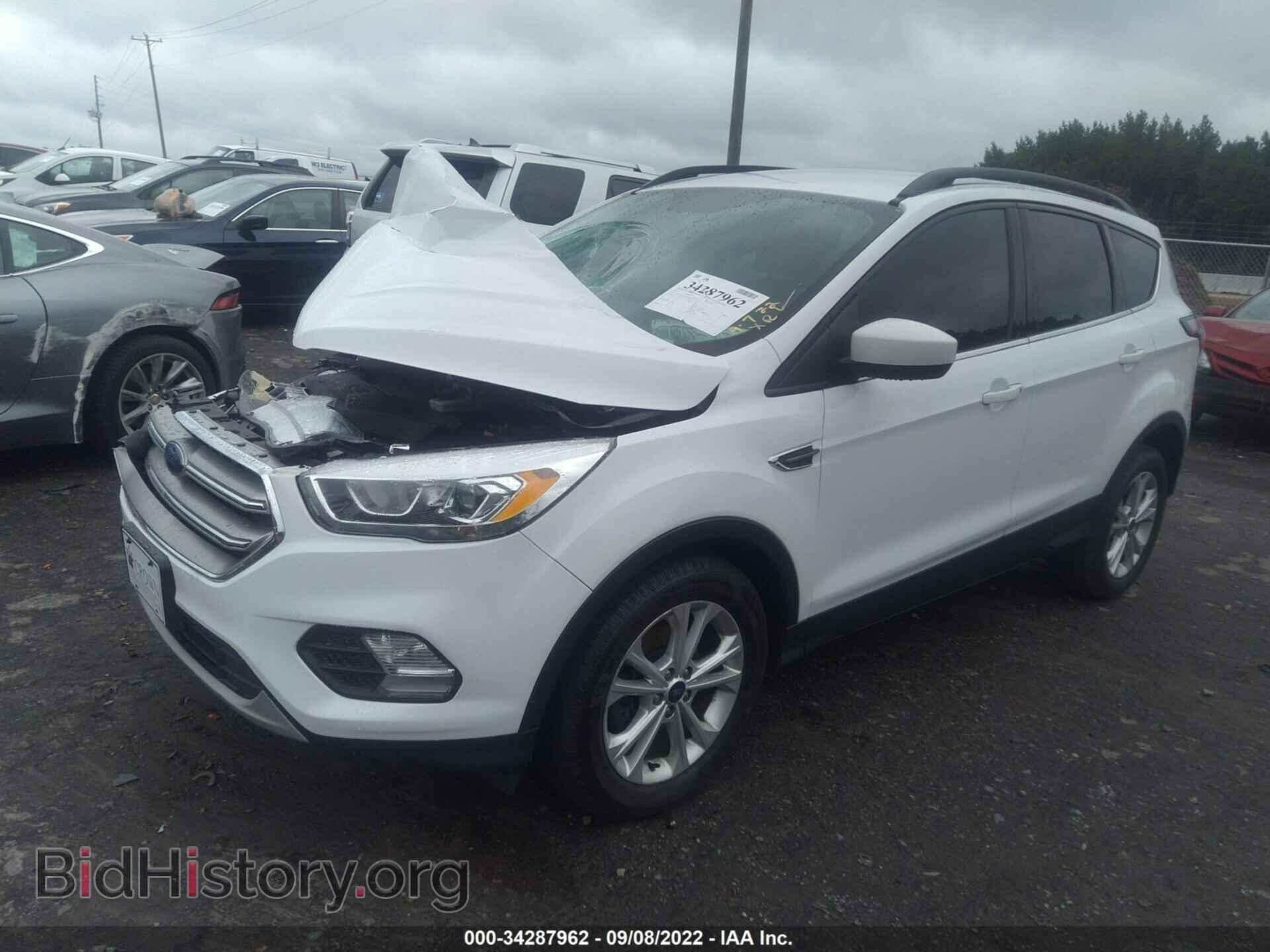 2017 FORD ESCAPE - VIN: 1FMCU0GD2HUD77584 - Фото 2