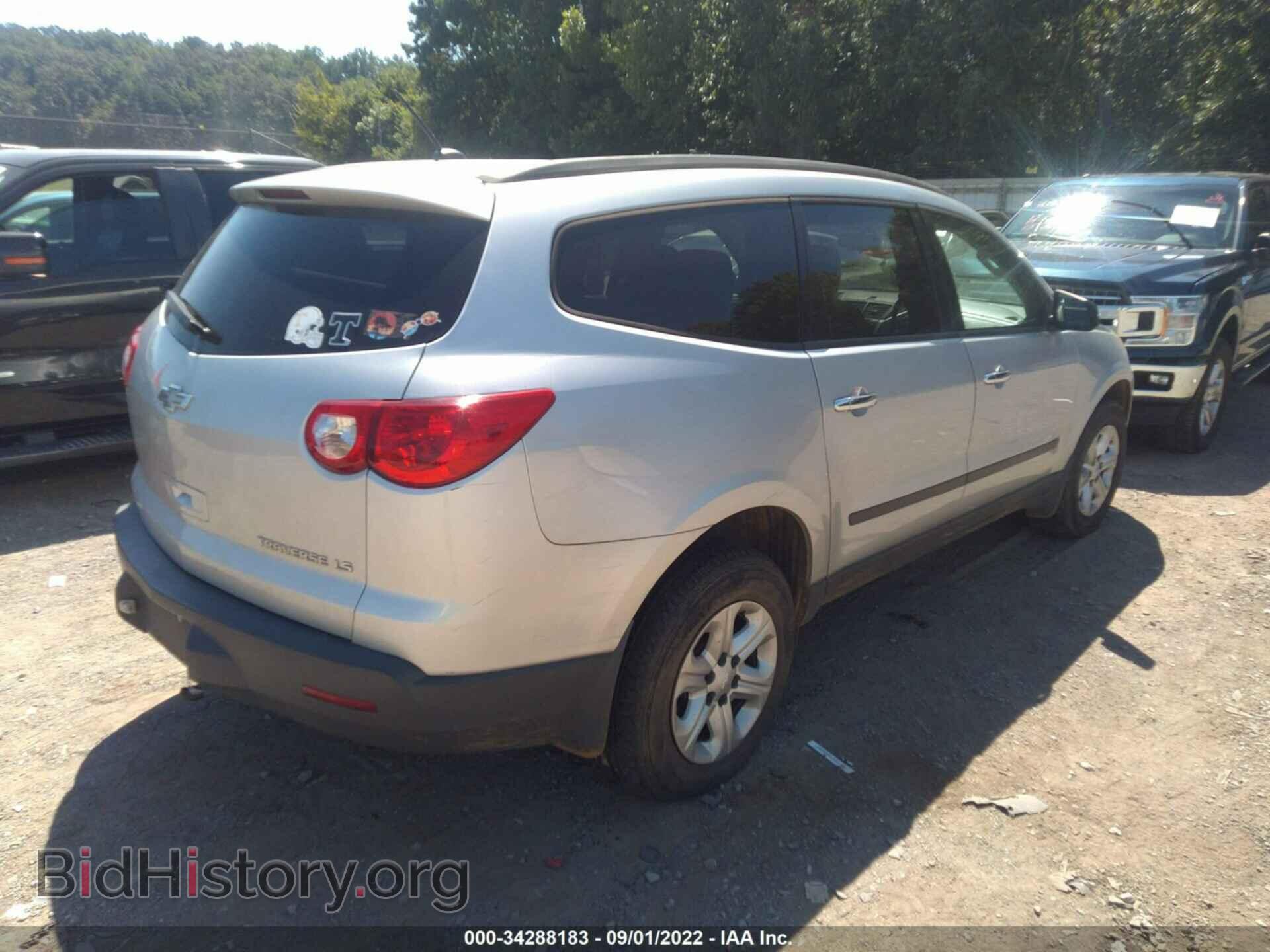 2012 CHEVROLET TRAVERSE - VIN: 1GNKRFED1CJ425083 - Фото 4