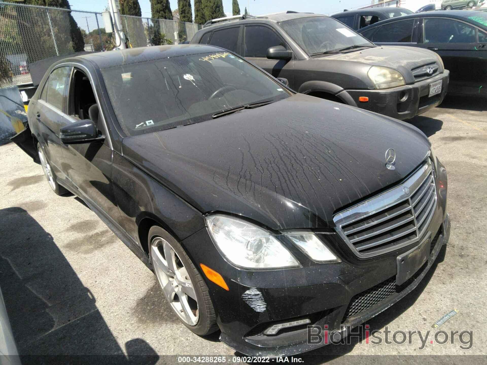 Photo WDDHF5GBXBA334593 - MERCEDES-BENZ E-CLASS 2011