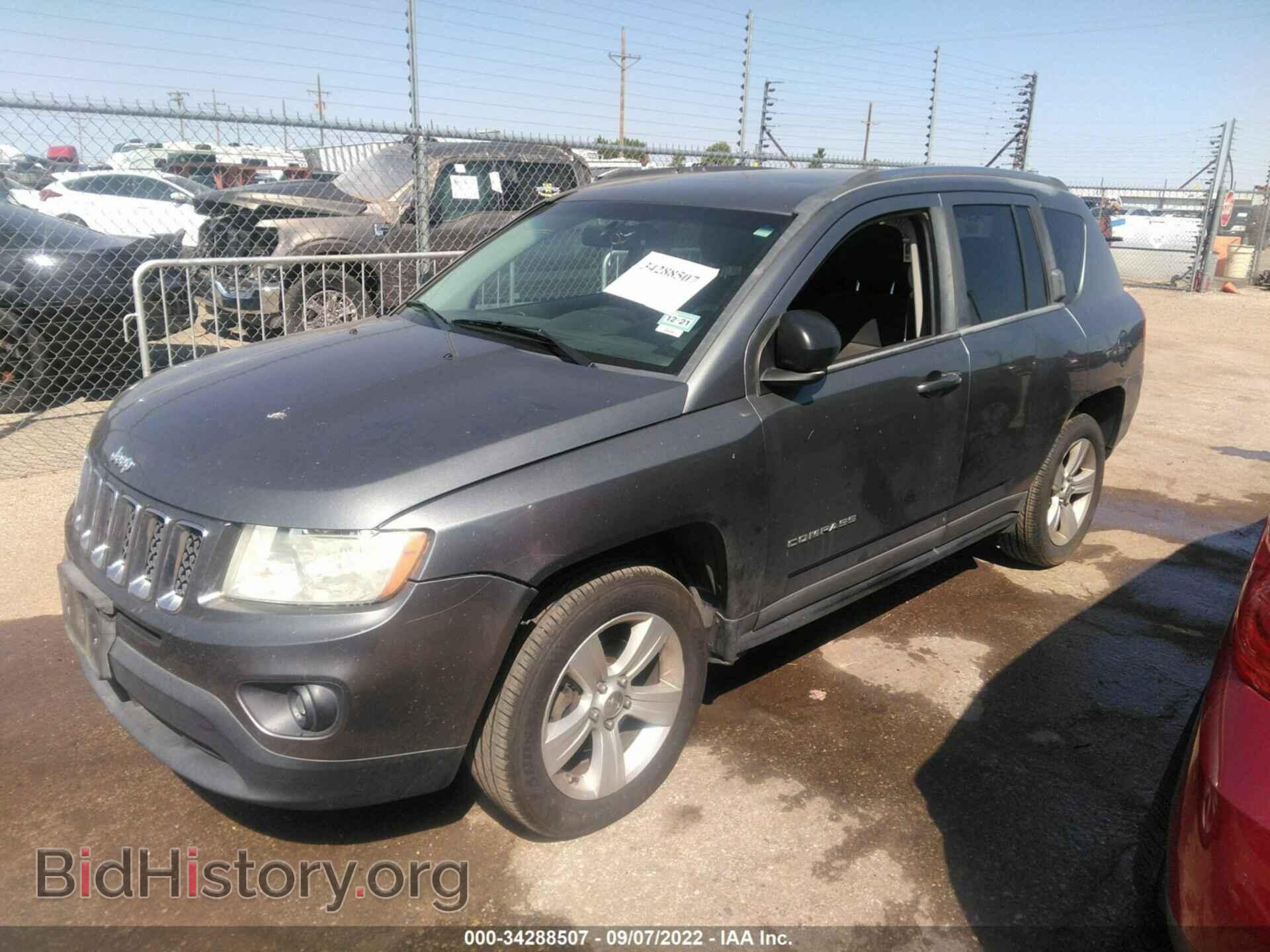 2011 JEEP COMPASS - VIN: 1J4NT1FB9BD203745 - Фото 2