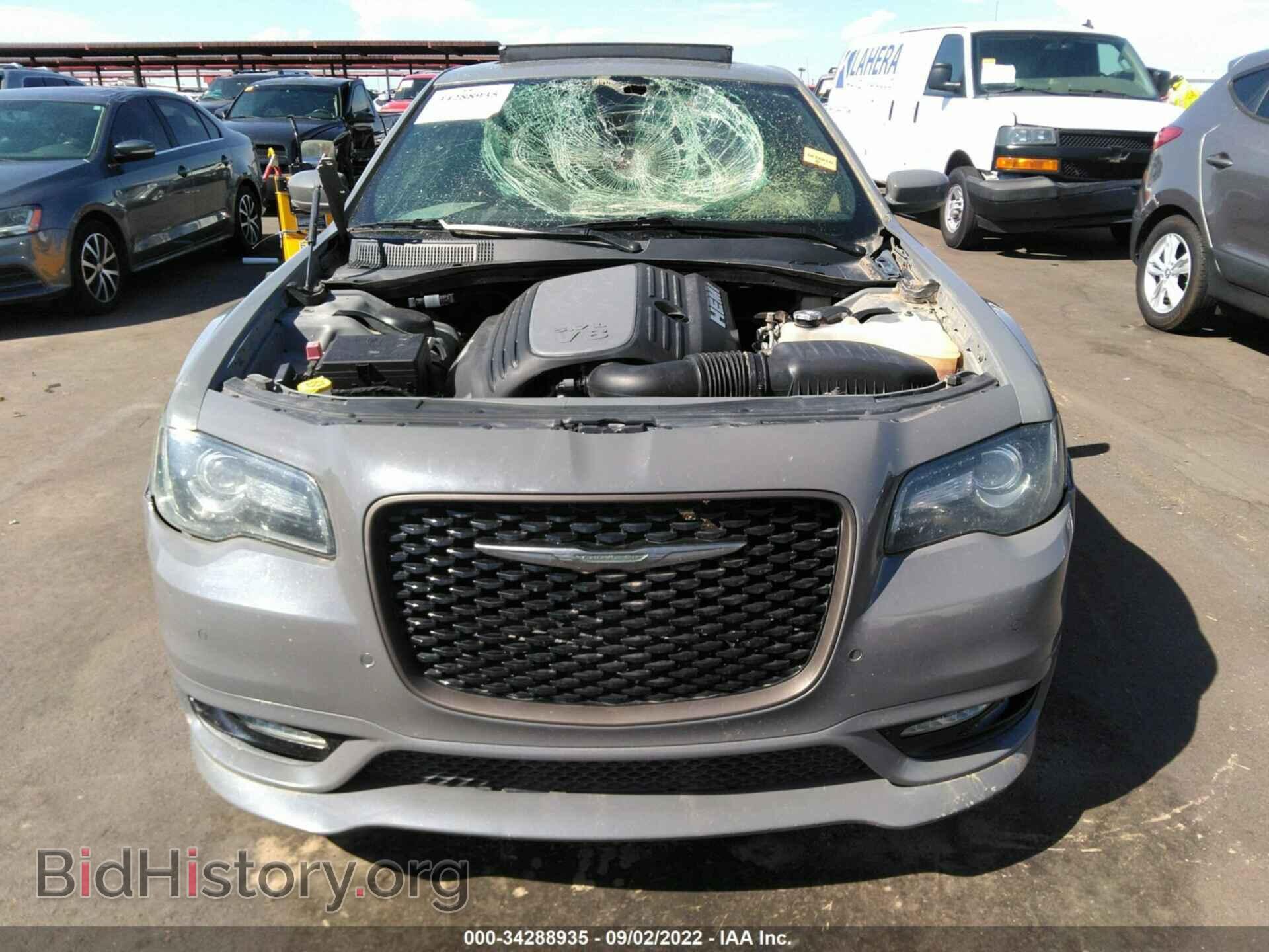 2019 CHRYSLER 300 - VIN: 2C3CCABT8KH564760 - Фото 6