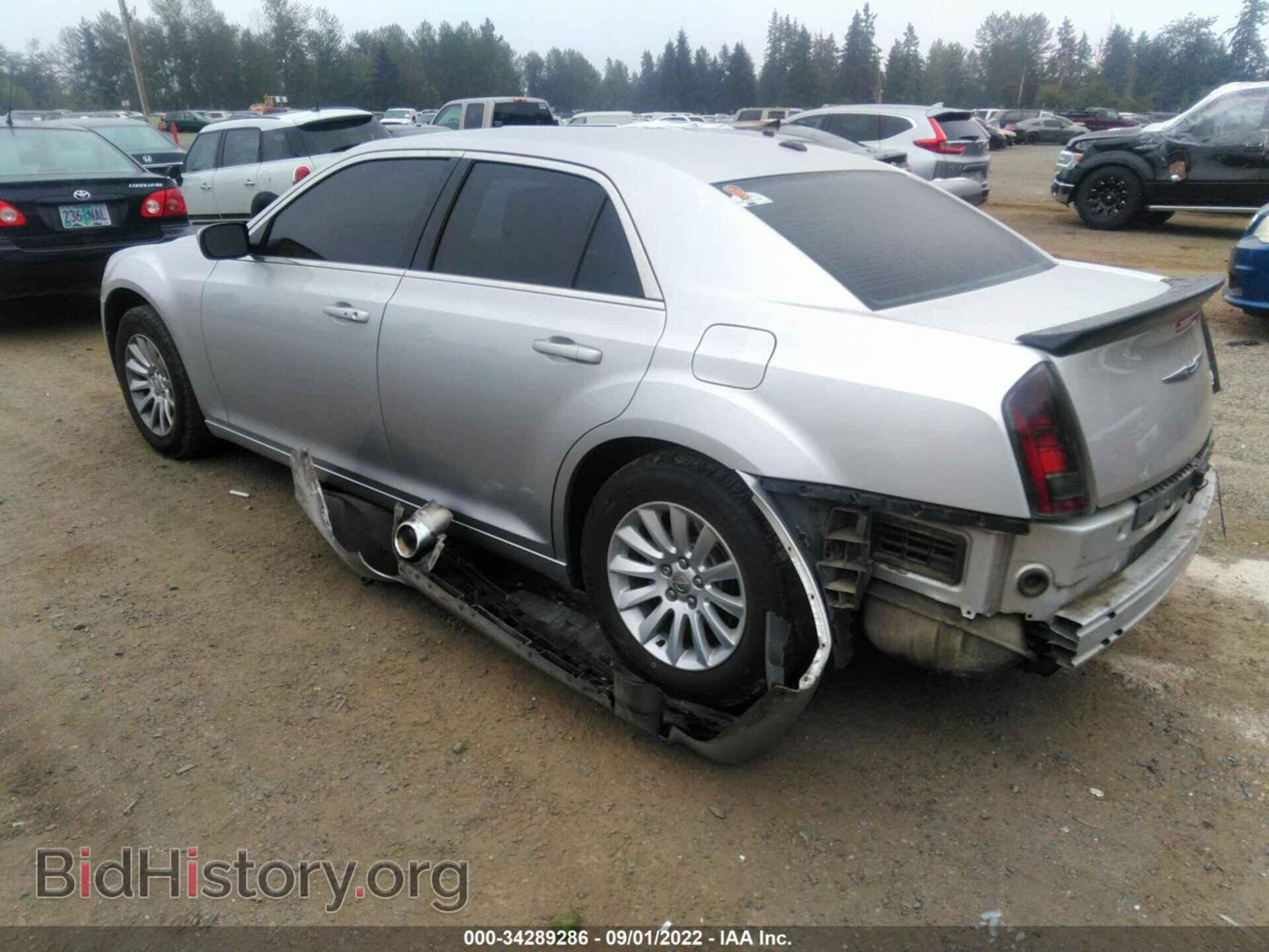 2012 CHRYSLER 300 - VIN: 2C3CCAAG8CH110207 - Фото 3