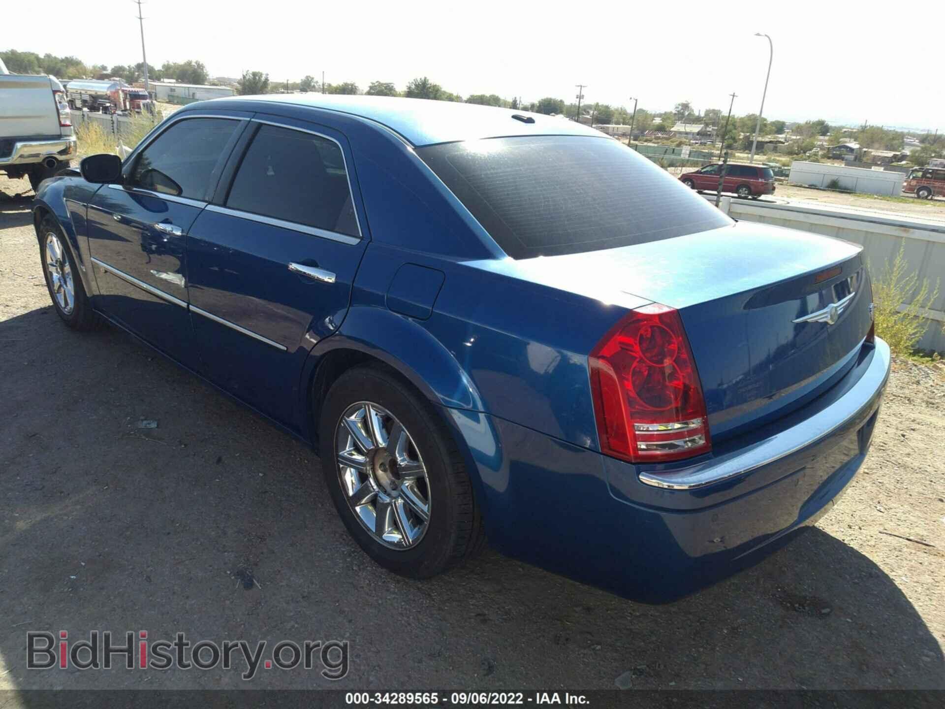 2010 CHRYSLER 300 - VIN: 2C3CA6CT6AH330780 - Фото 3
