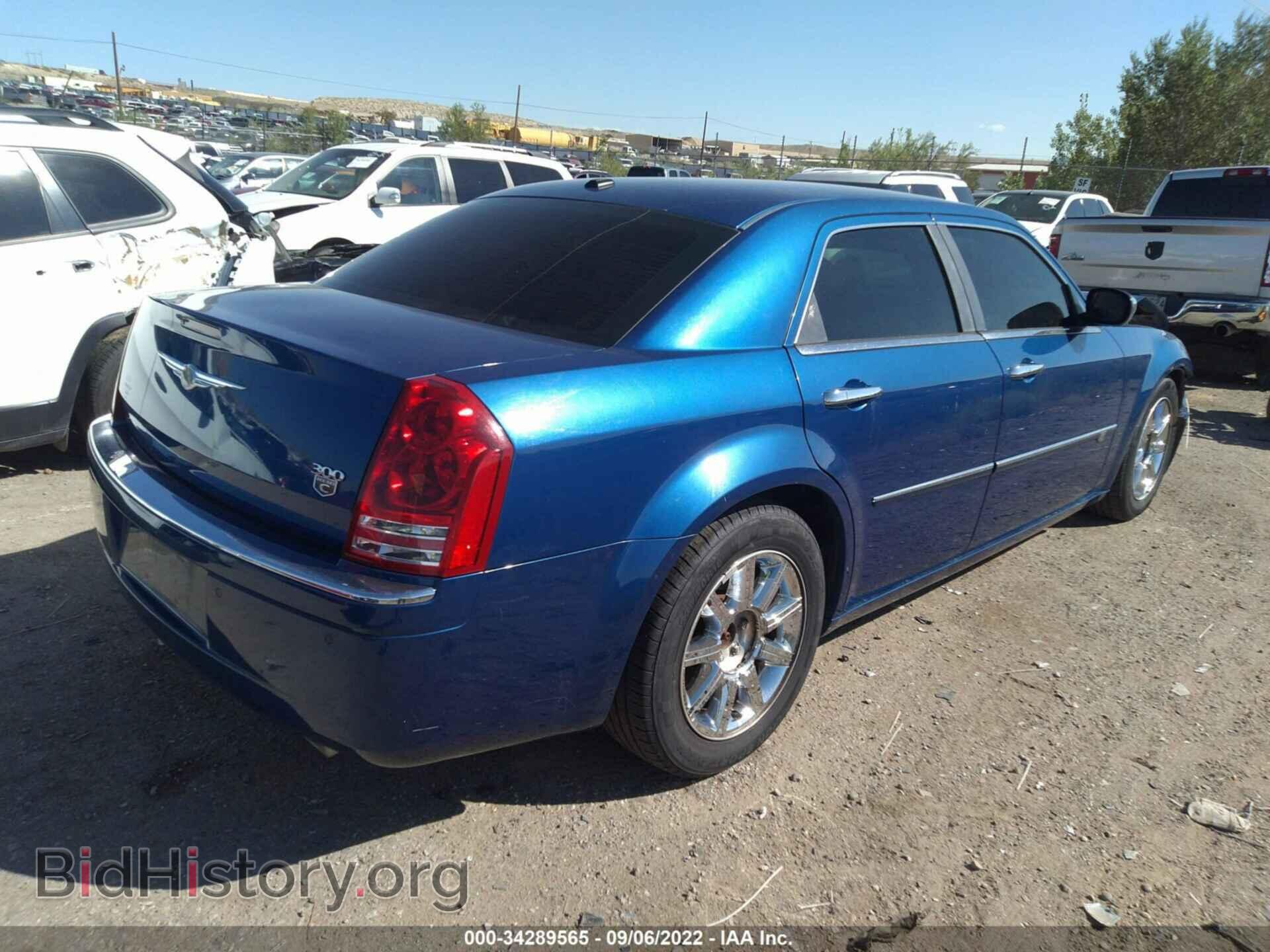 2010 CHRYSLER 300 - VIN: 2C3CA6CT6AH330780 - Фото 4