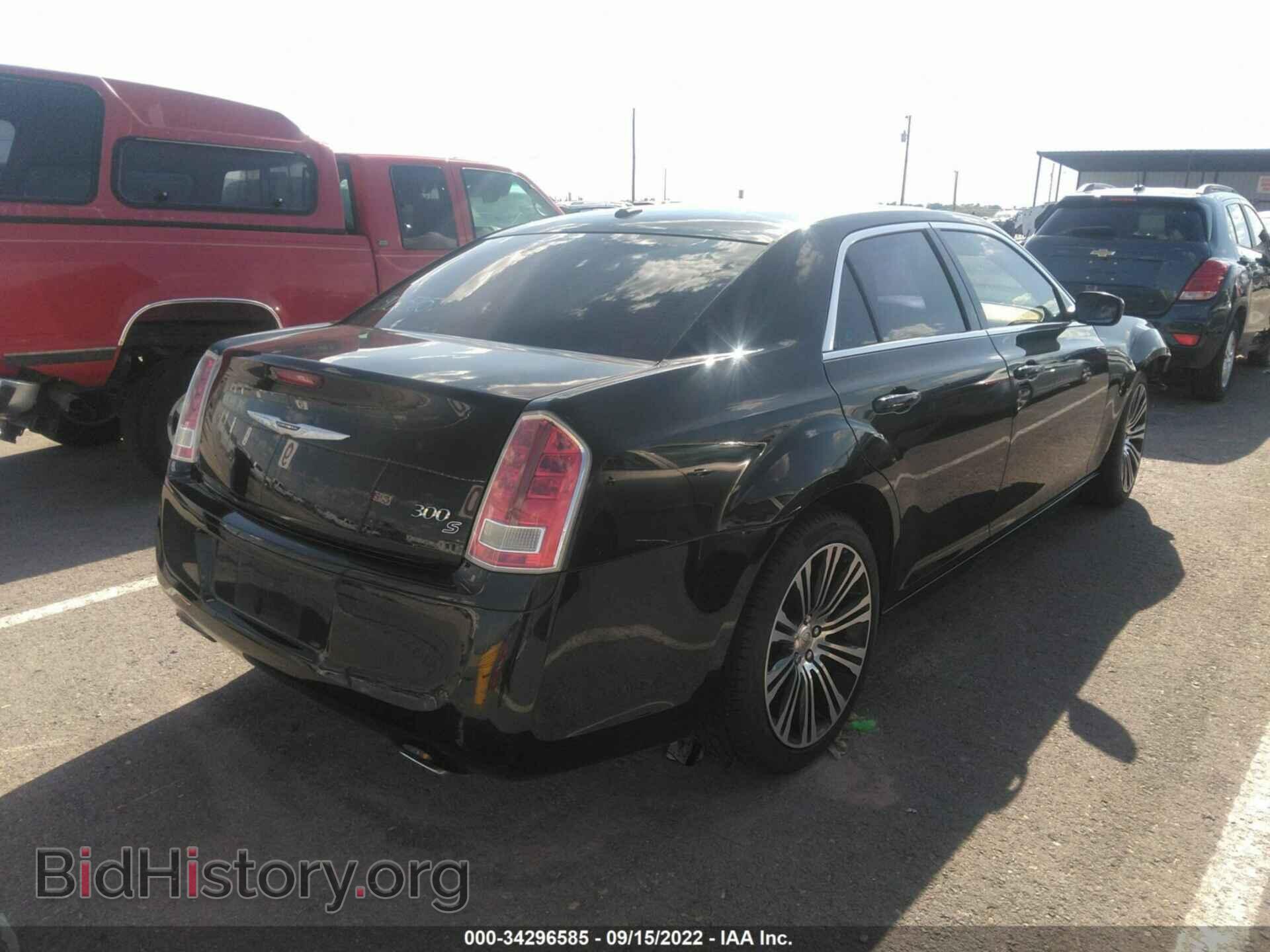 2013 CHRYSLER 300 - VIN: 2C3CCABG0DH556352 - Фото 4