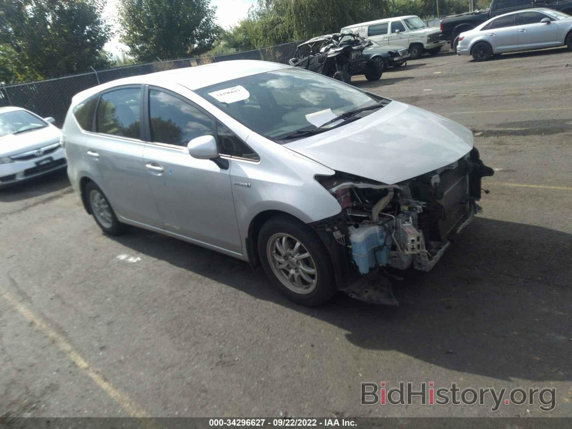 Photo JTDZN3EU2EJ006471 - TOYOTA PRIUS V 2014