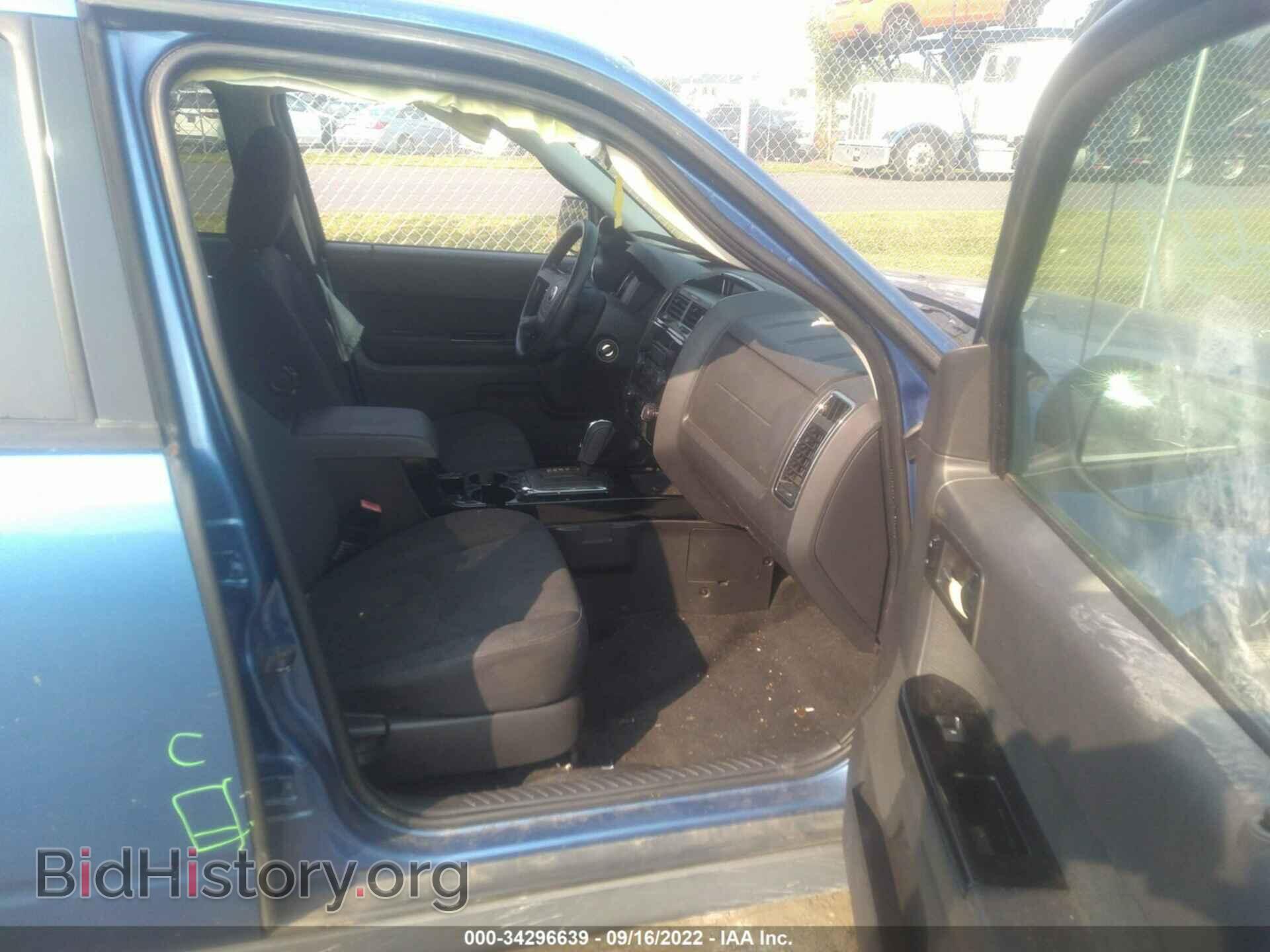 2009 MAZDA TRIBUTE - VIN: 4F2CZ02739KM03016 - Фото 5
