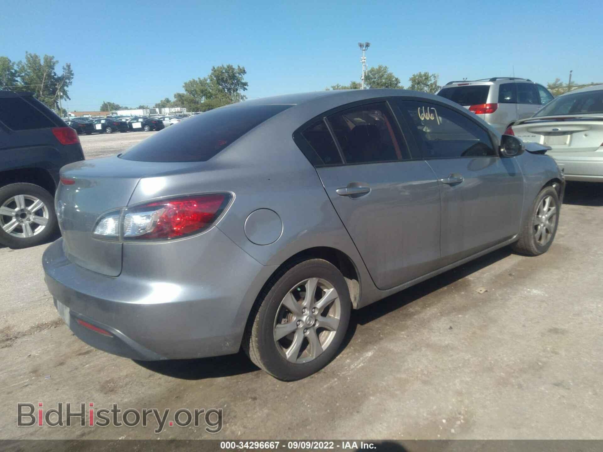 2011 MAZDA MAZDA3 - VIN: JM1BL1VF5B1496820 - Фото 4