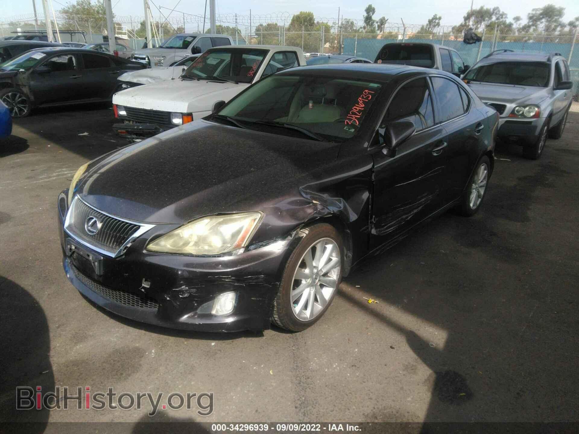 2010 LEXUS IS 250 - VIN: JTHBF5C24A5125975 - Фото 2