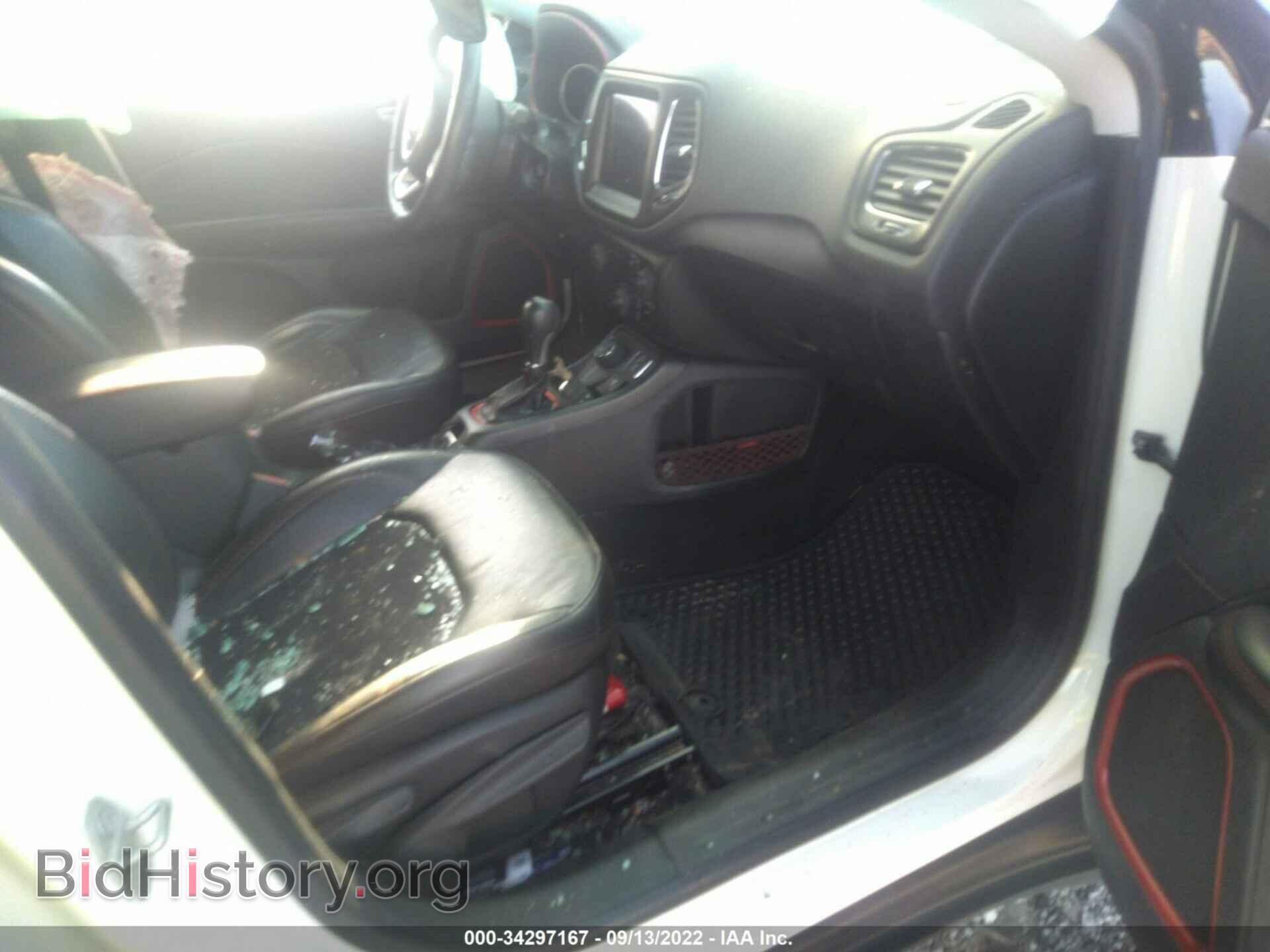 2019 JEEP COMPASS - VIN: 3C4NJDDB6KT627331 - Фото 5