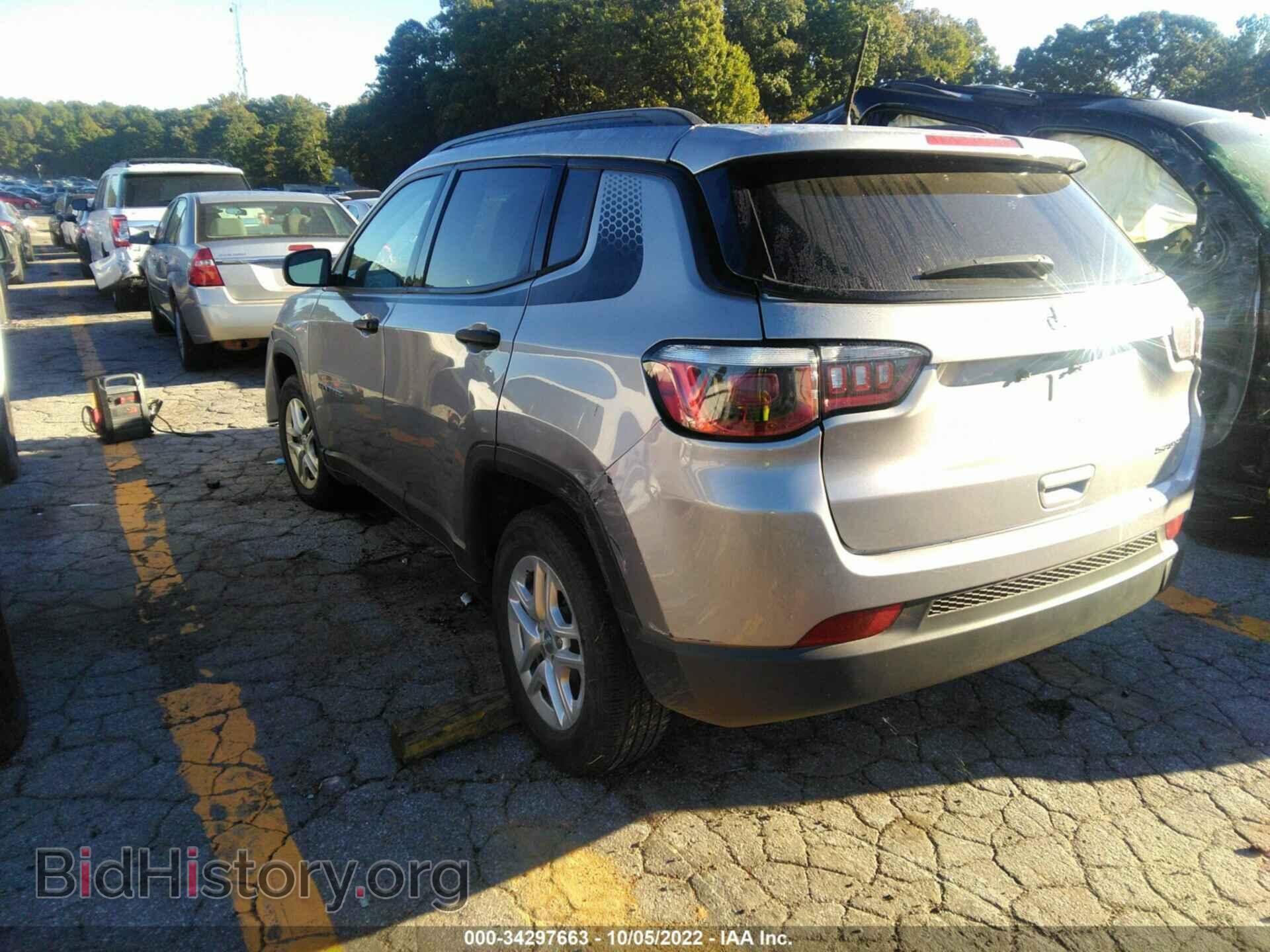 2018 JEEP COMPASS - VIN: 3C4NJCAB9JT286214 - Фото 3