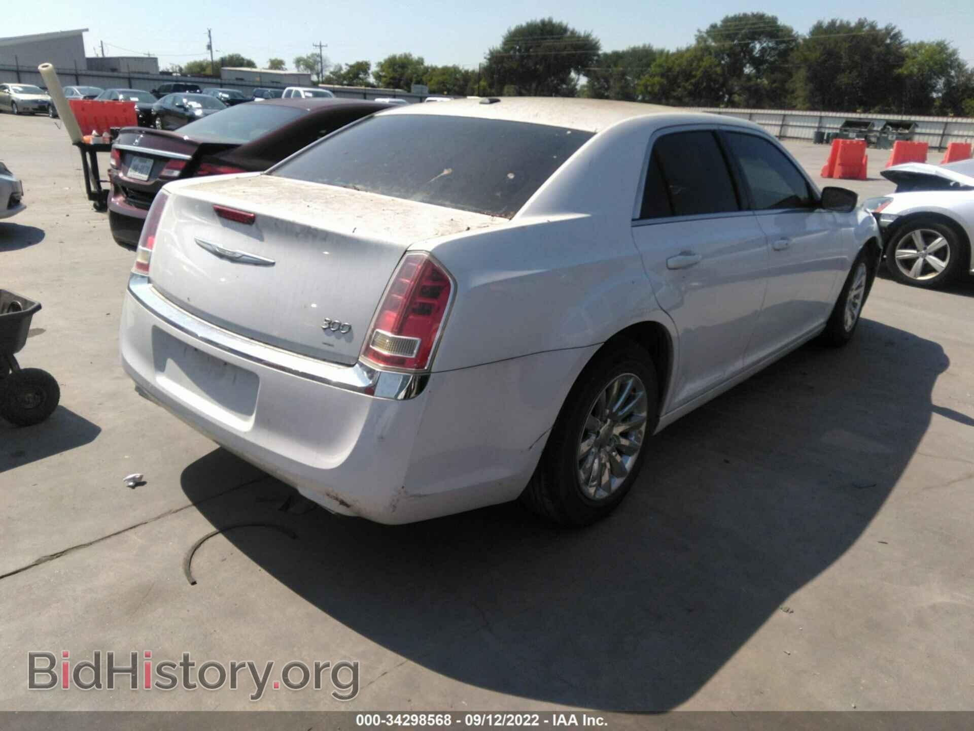 2013 CHRYSLER 300 - VIN: 2C3CCAAG5DH504068 - Фото 4