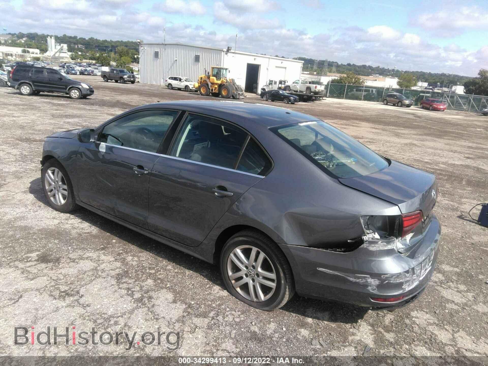 2017 VOLKSWAGEN JETTA - VIN: 3VW2B7AJ9HM206247 - Фото 3