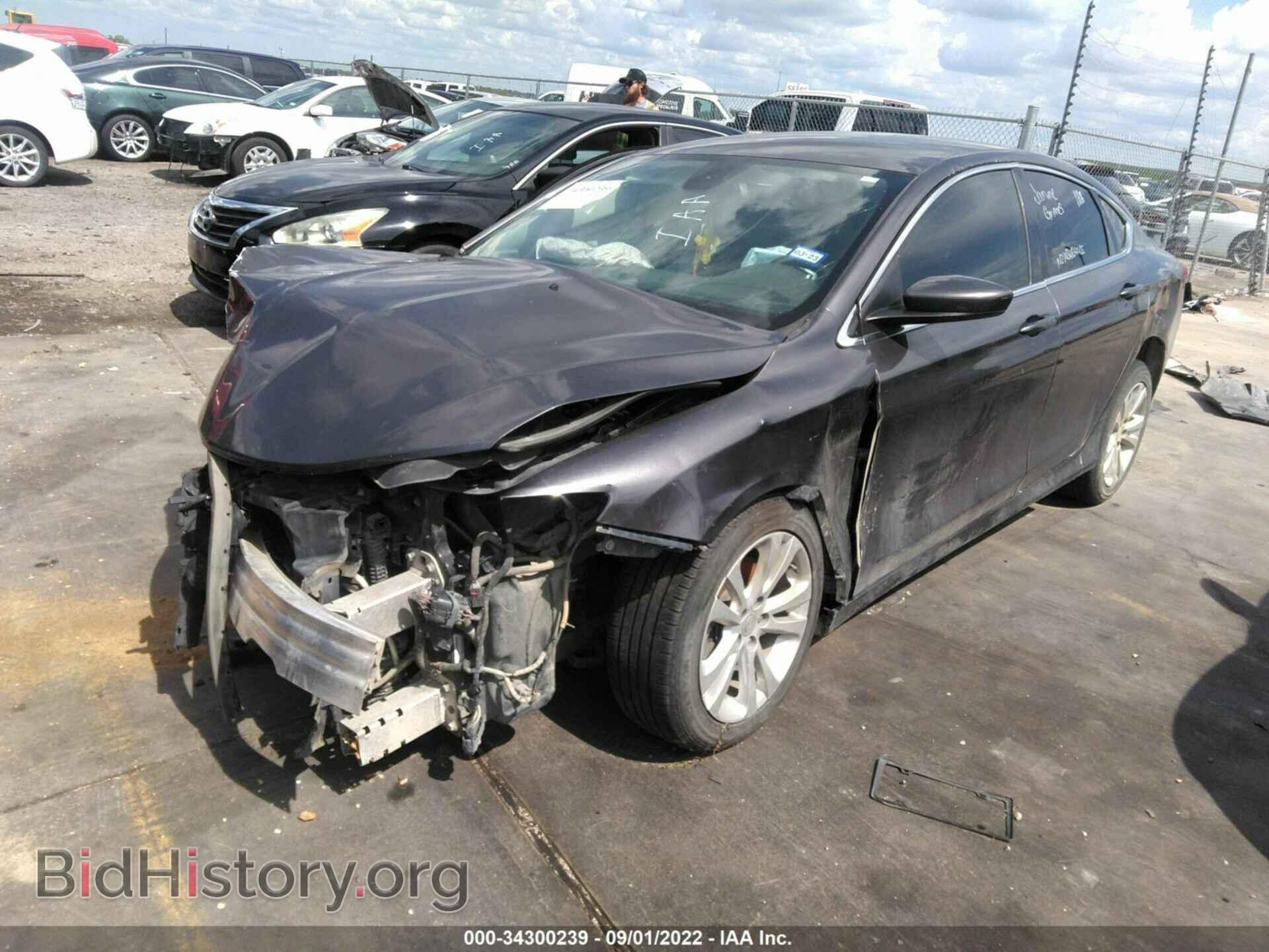 2015 CHRYSLER 200 - VIN: 1C3CCCAB5FN716009 - Фото 2