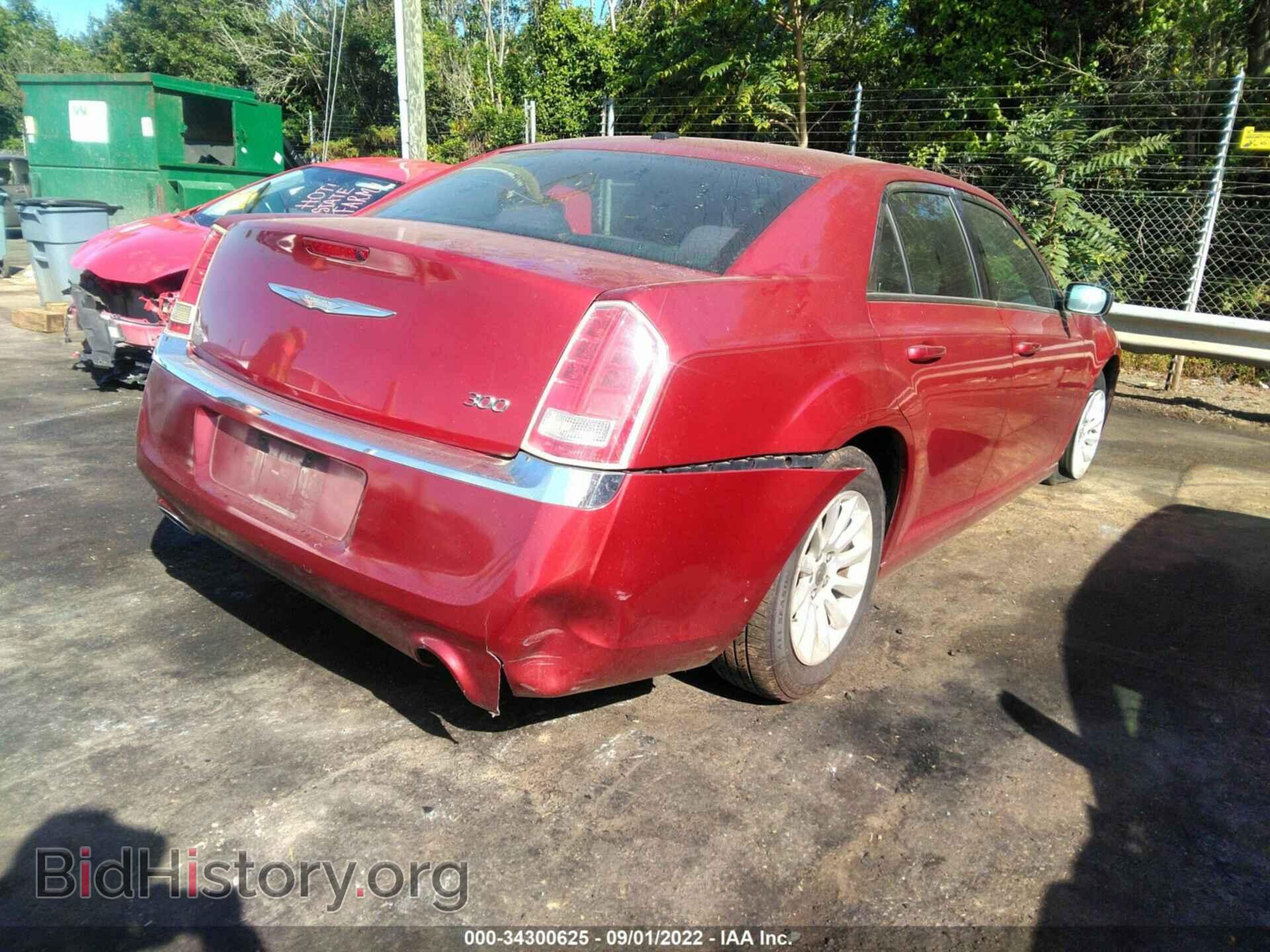 2012 CHRYSLER 300 - VIN: 2C3CCAAG7CH312889 - Photo 4