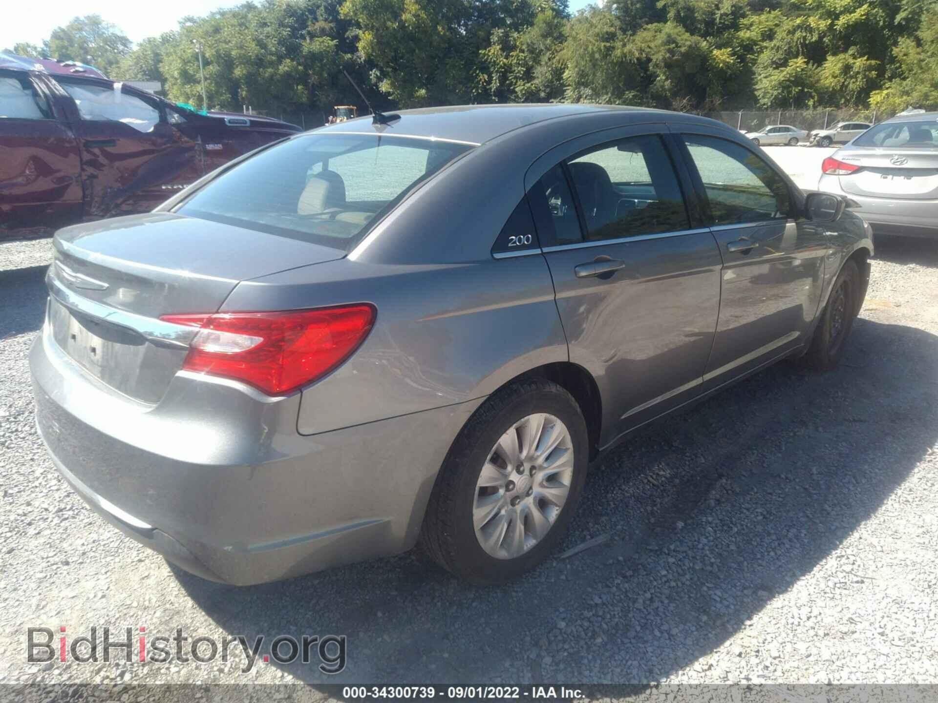 2012 CHRYSLER 200 - VIN: 1C3CCBAB1CN119588 - Фото 4