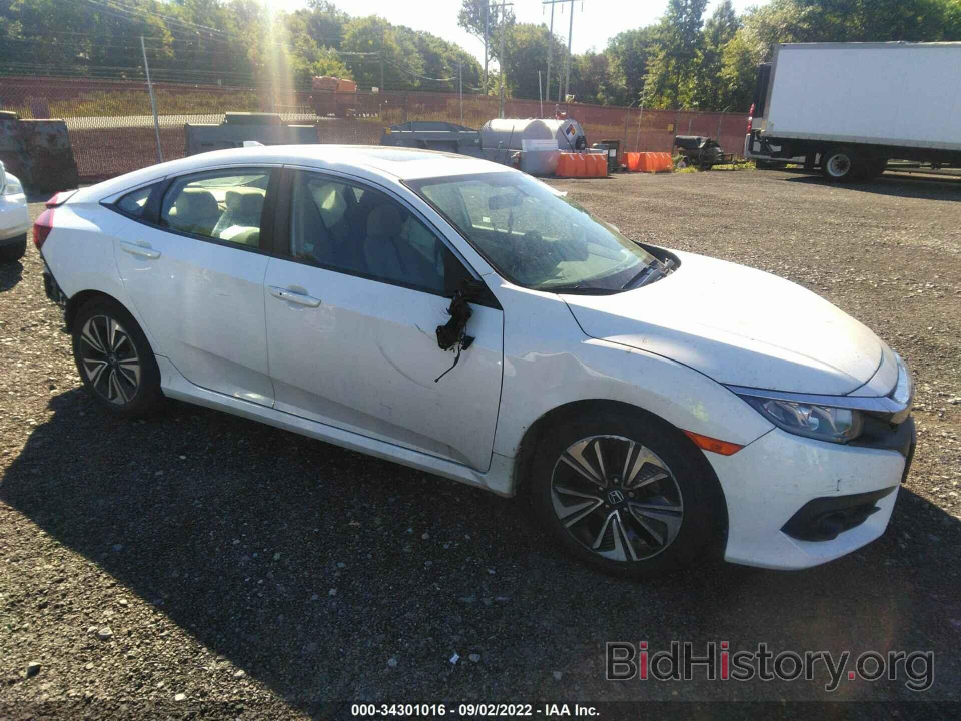 Photo 19XFC1F35HE210184 - HONDA CIVIC SEDAN 2017