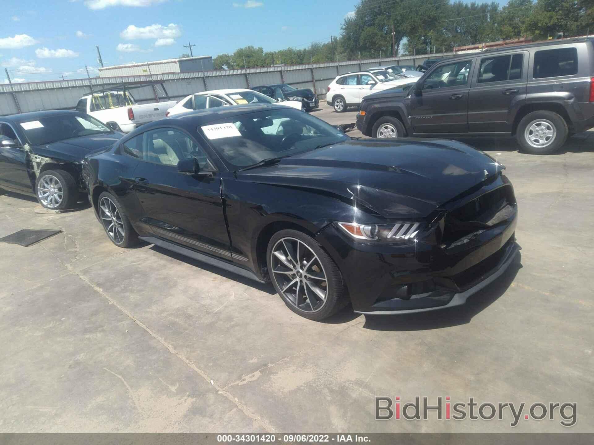 Photo 1FA6P8TH5H5330260 - FORD MUSTANG 2017