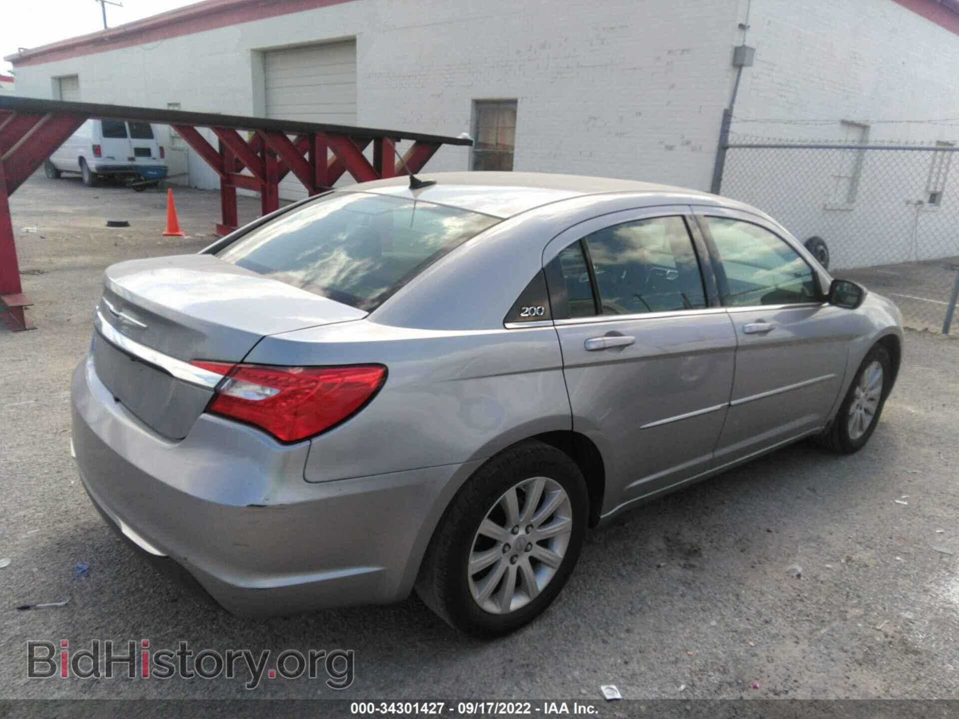 2013 CHRYSLER 200 - VIN: 1C3CCBBB9DN635875 - Photo 4