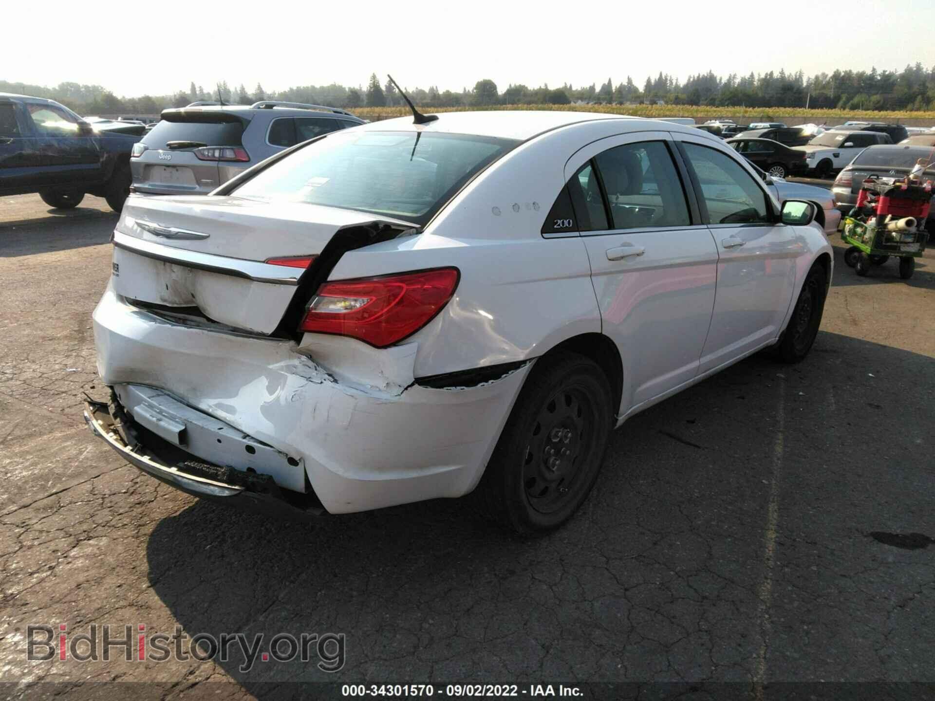 2012 CHRYSLER 200 - VIN: 1C3CCBAB0CN130520 - Фото 4