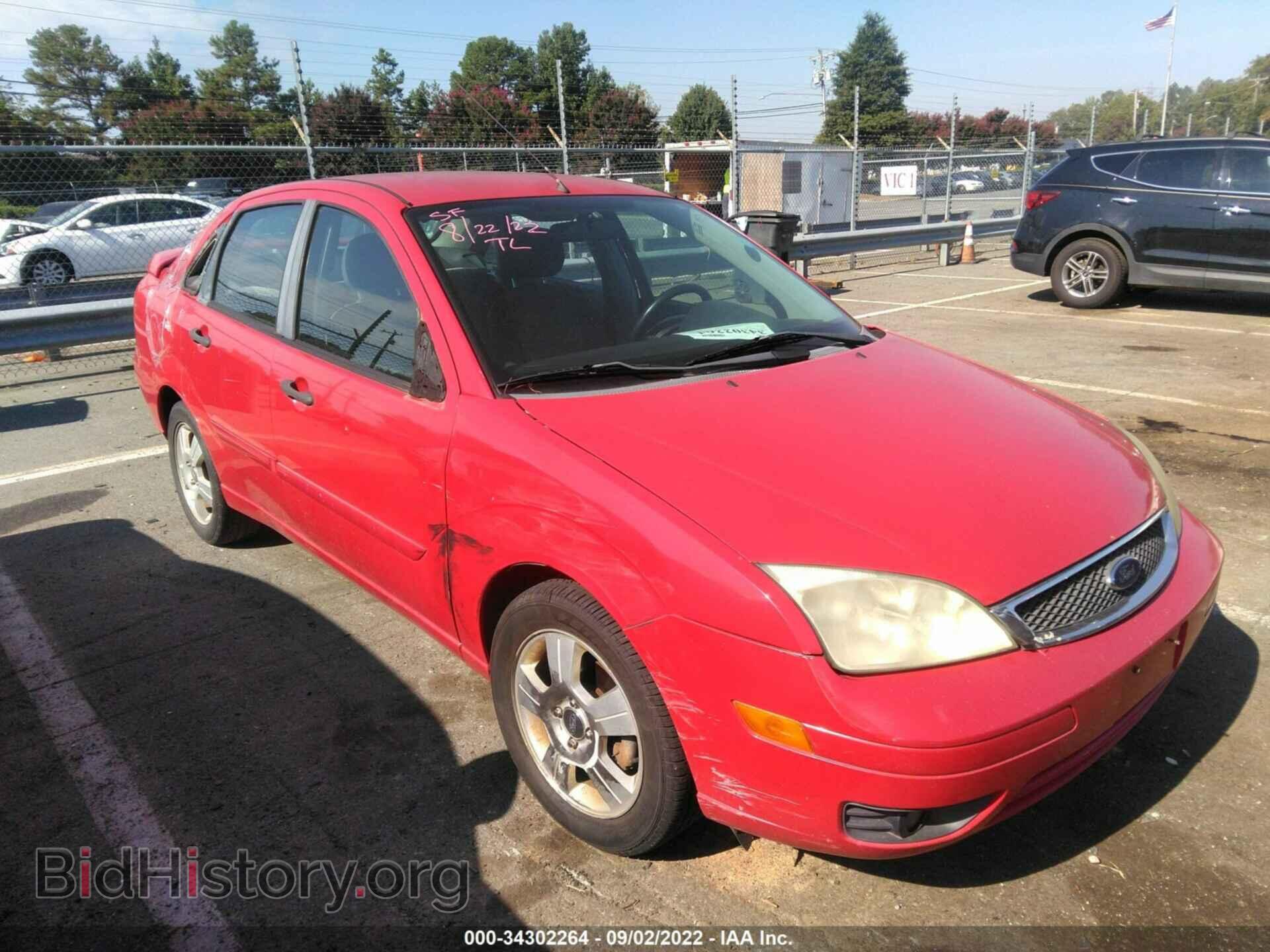 Photo 1FAHP34N77W348395 - FORD FOCUS 2007